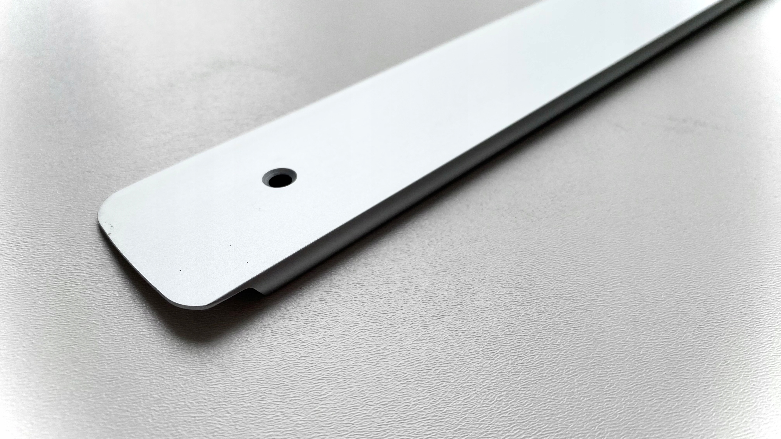 

Listwa Boczna Do Blatu 38 mm 600mm Lewa wykończeni