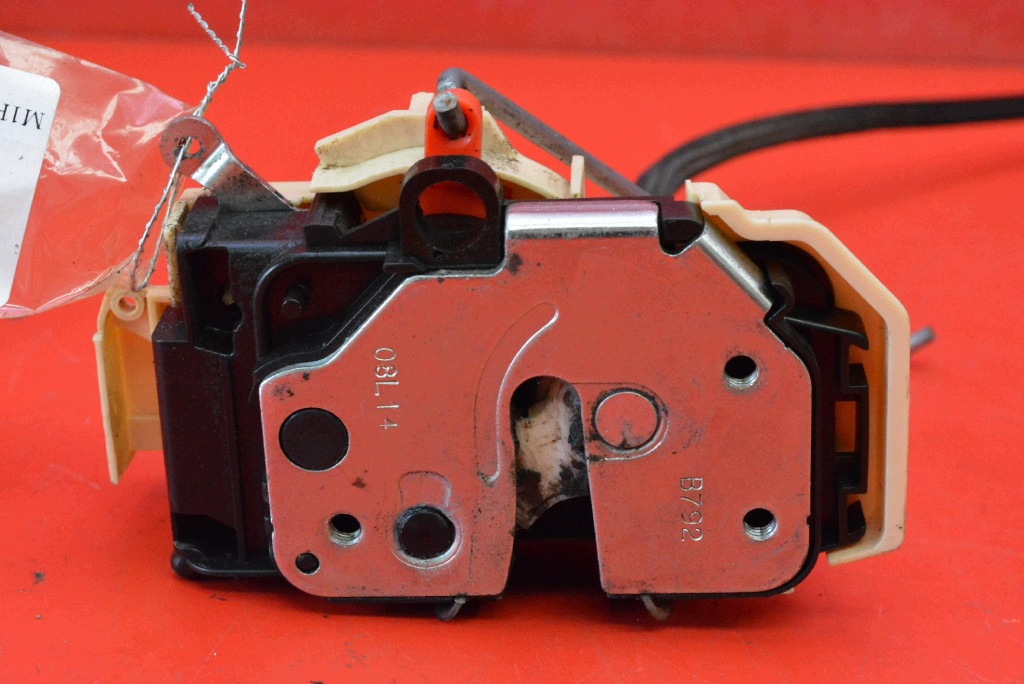 lock door left front front EU 51963634 FIAT PANDA 3 III 11-20