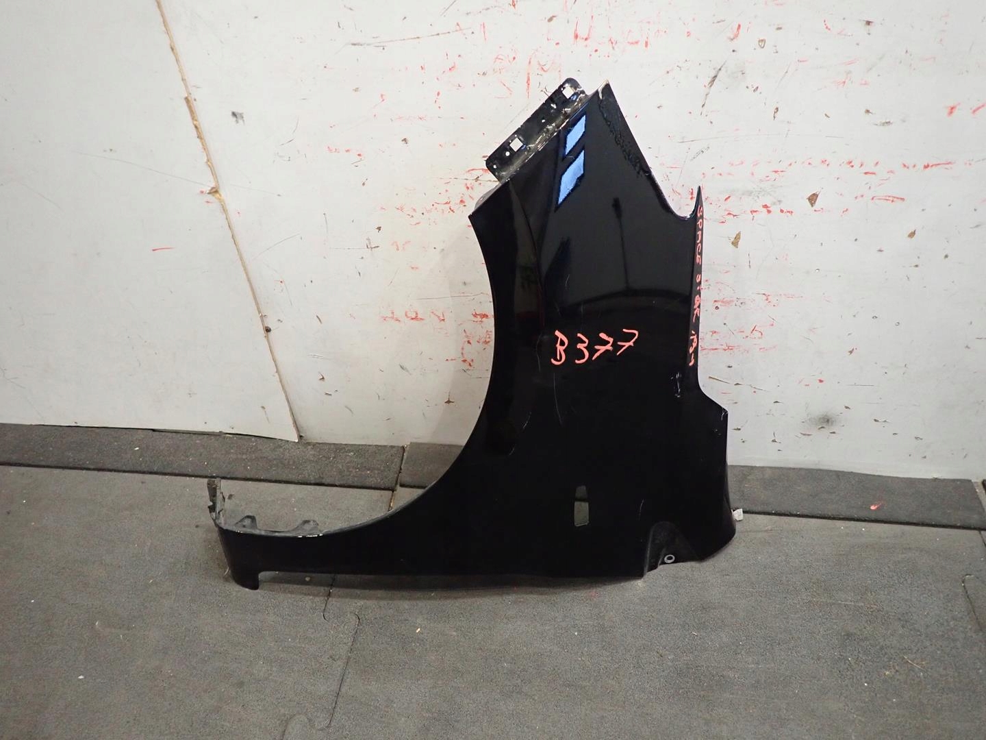 fender front front left MITSUBISHI SPACE STAR III 2019