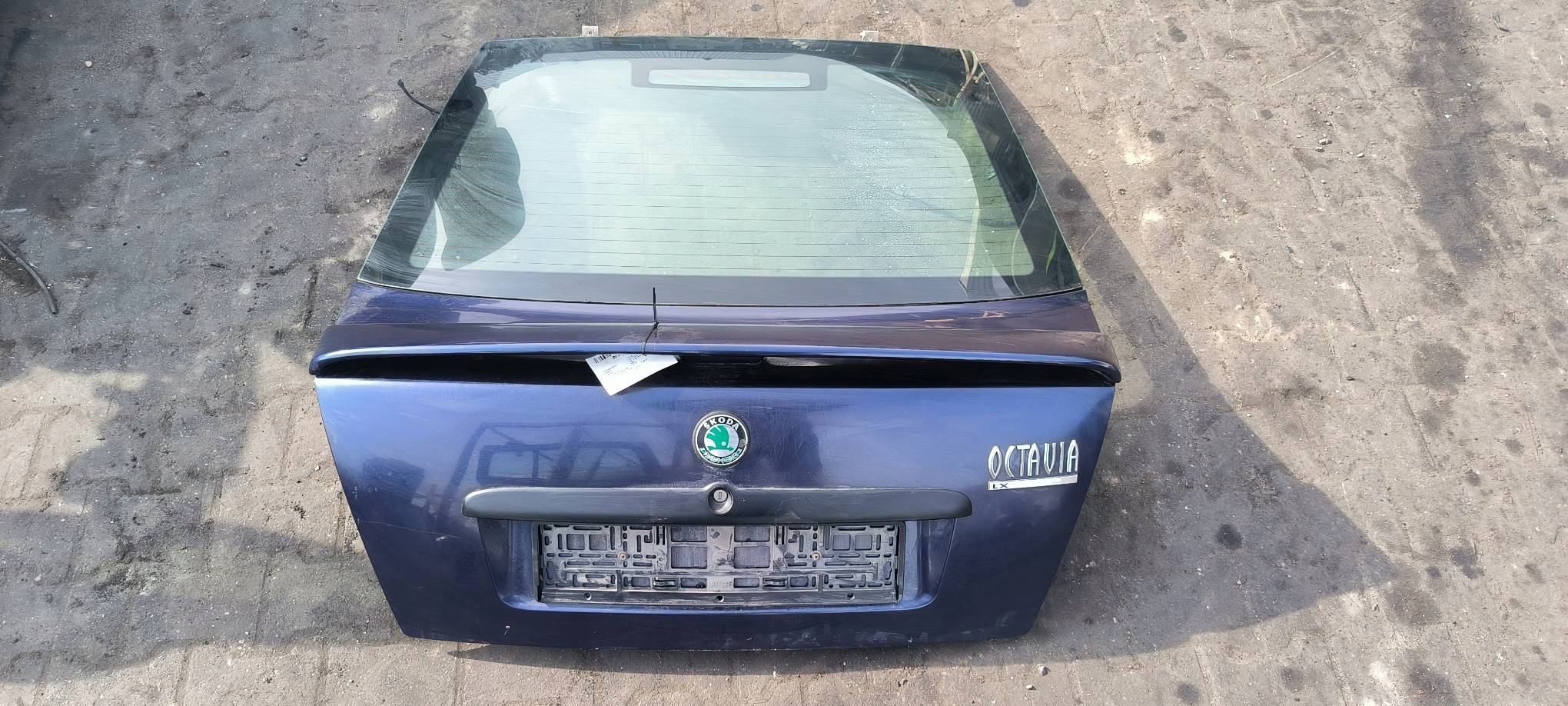 kapota F5U SKODA OCTAVIA a
