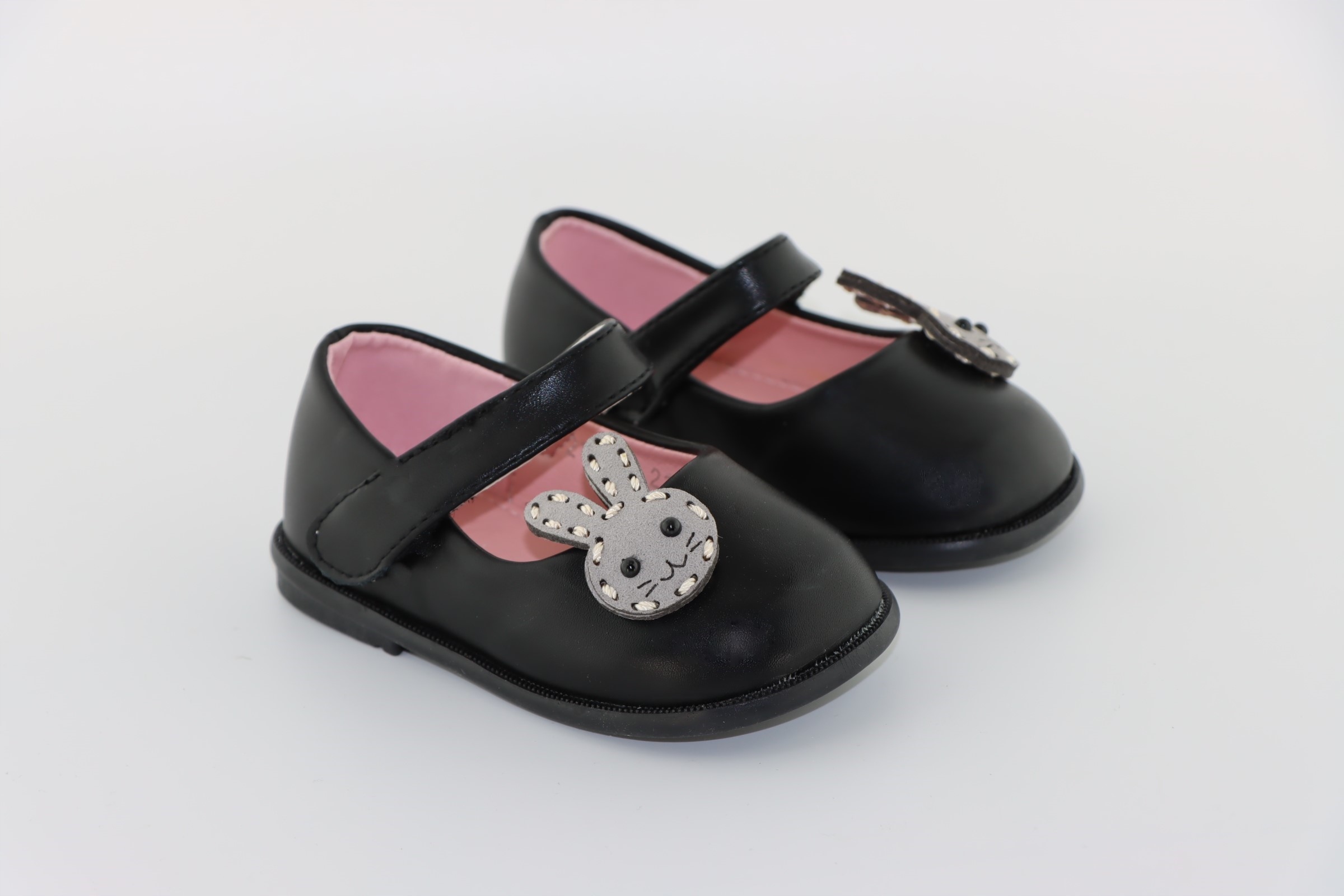 

Klasyczne Baletki Dziewczęce 218-3S Czarny r.21