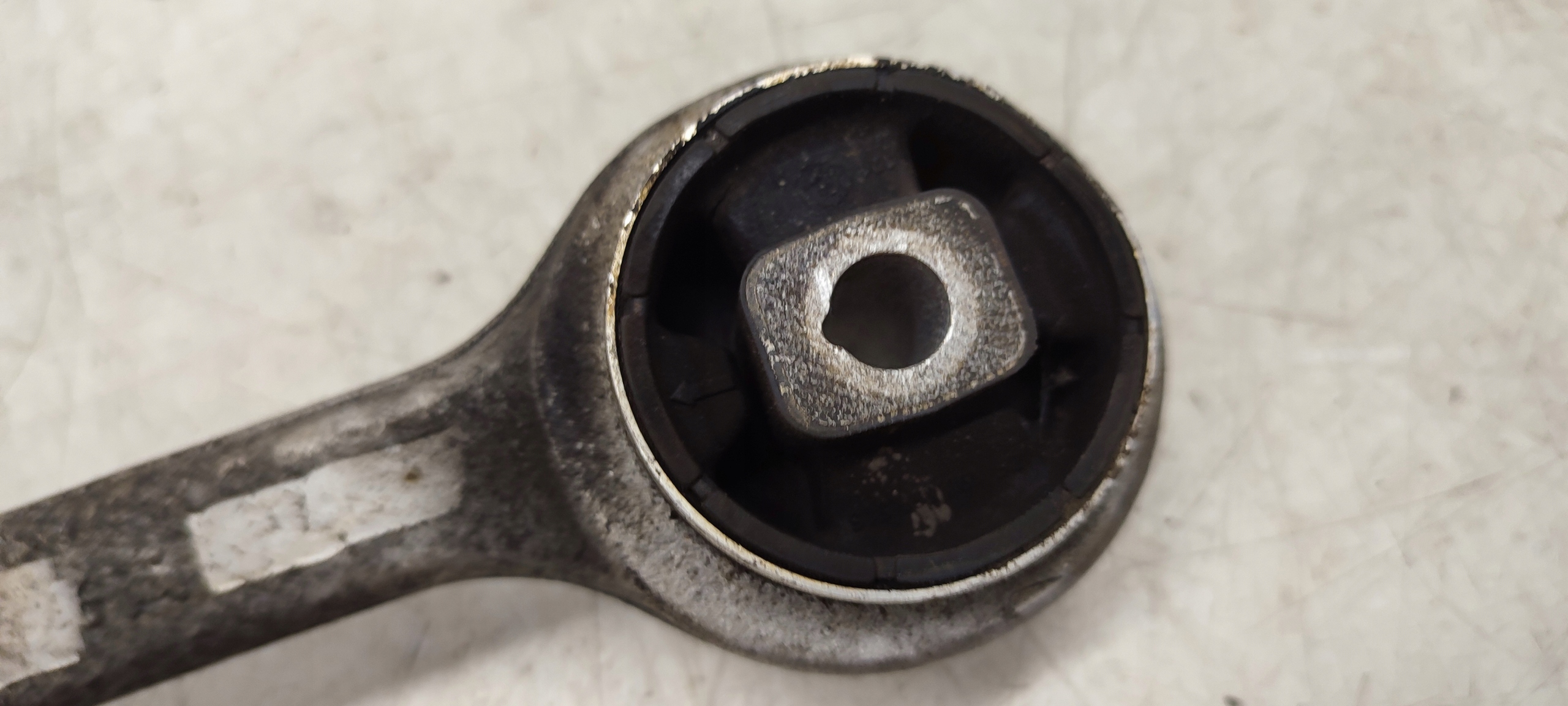 Querlenker links vorne BMW E39 M-Paket