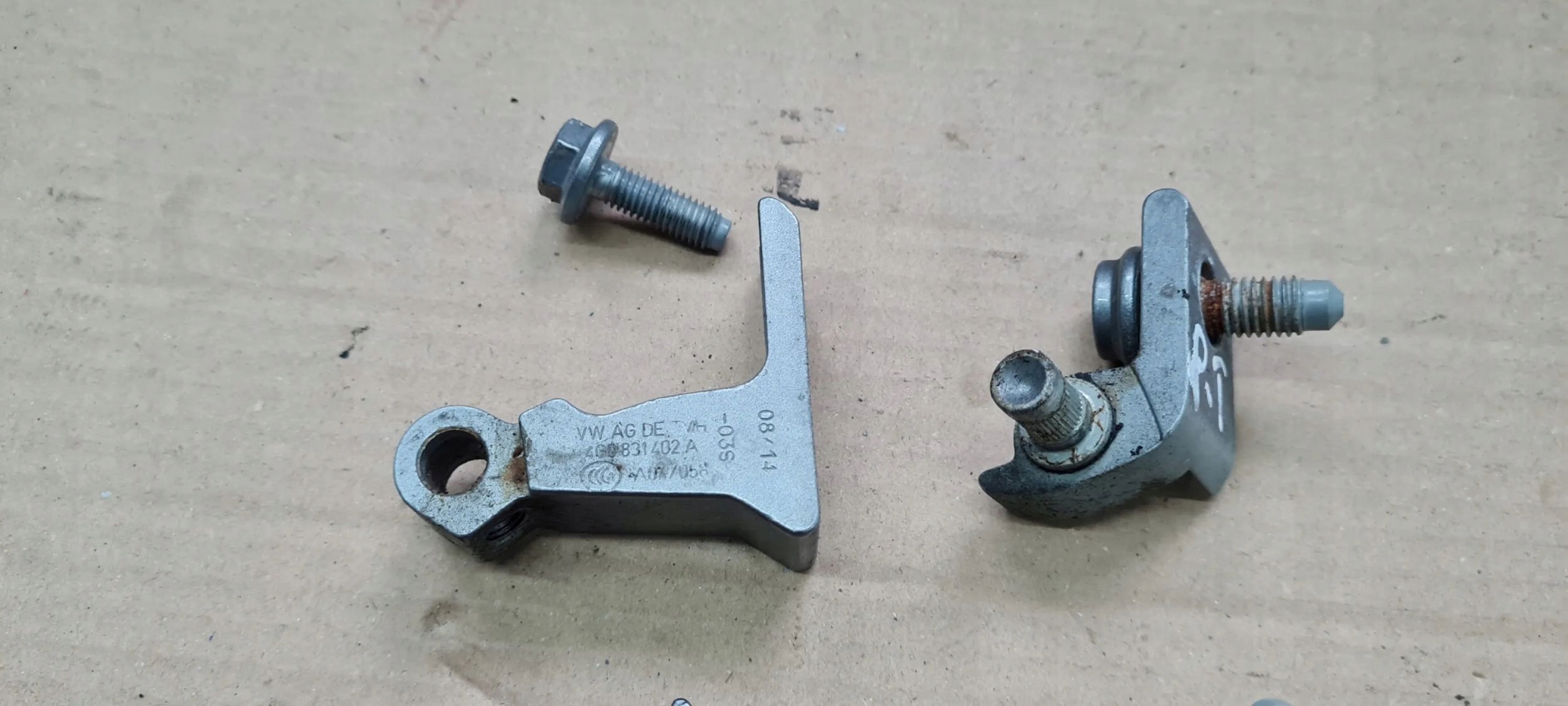 A6 C7 4G hinge hinges door right right rear part LY7G