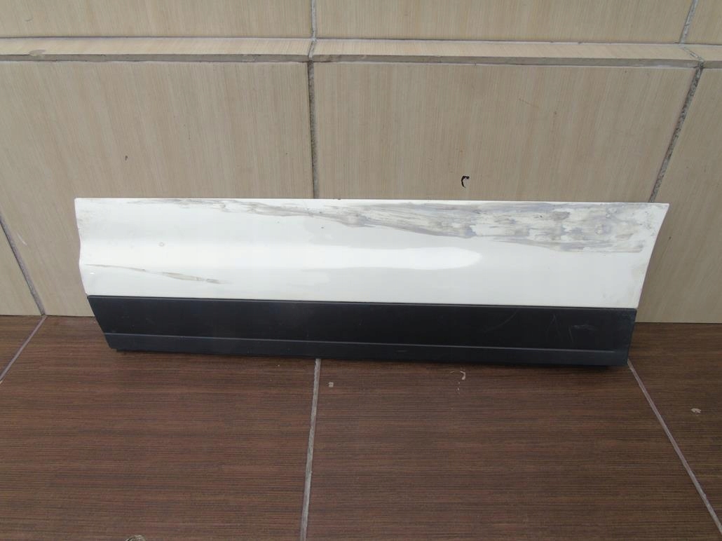 PORSCHE CAYENNE 7P5 10- moulding door left rear part