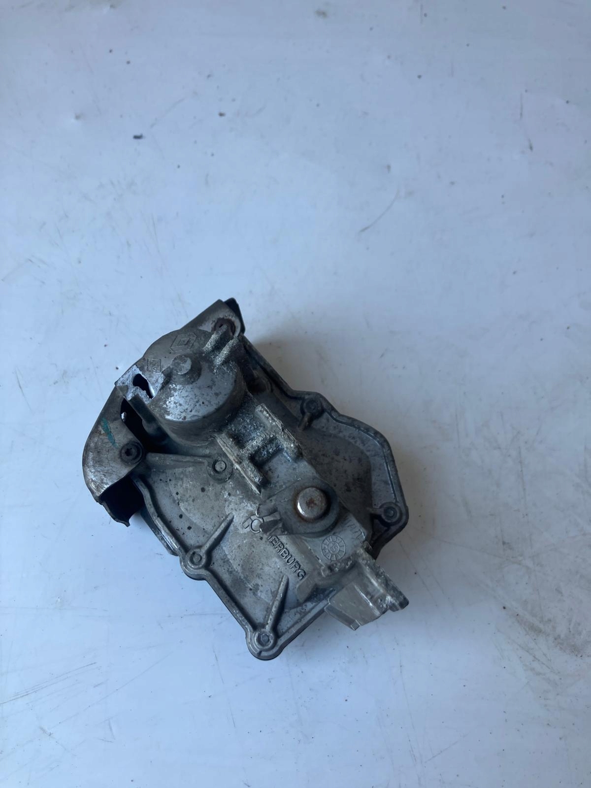 Valvola a farfalla dello scarico RENAULT KADJAR 147B08010R