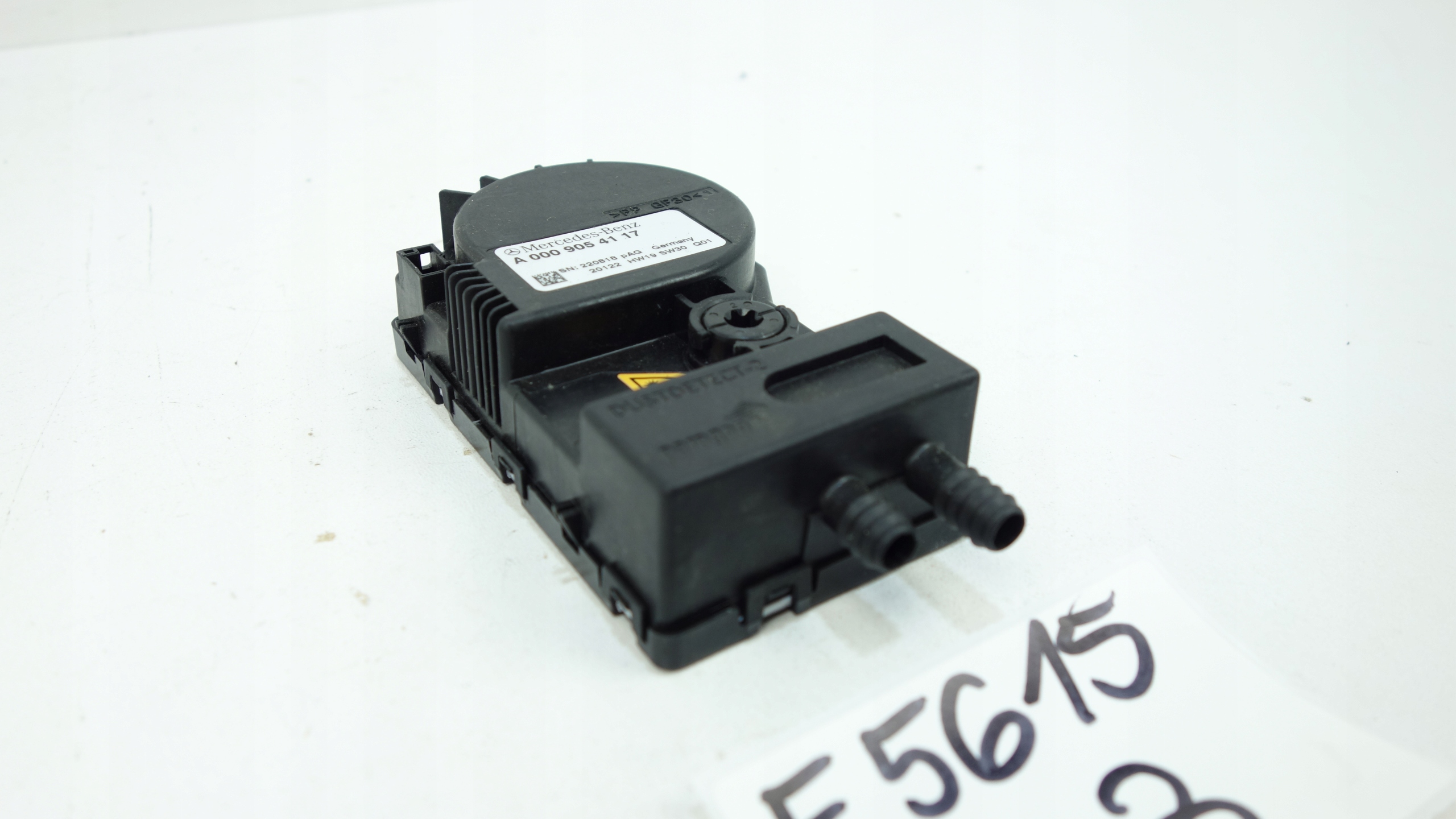 Sensor SENSOR ZAPYLENIA MERCEDES E W213 2016- A0009054117