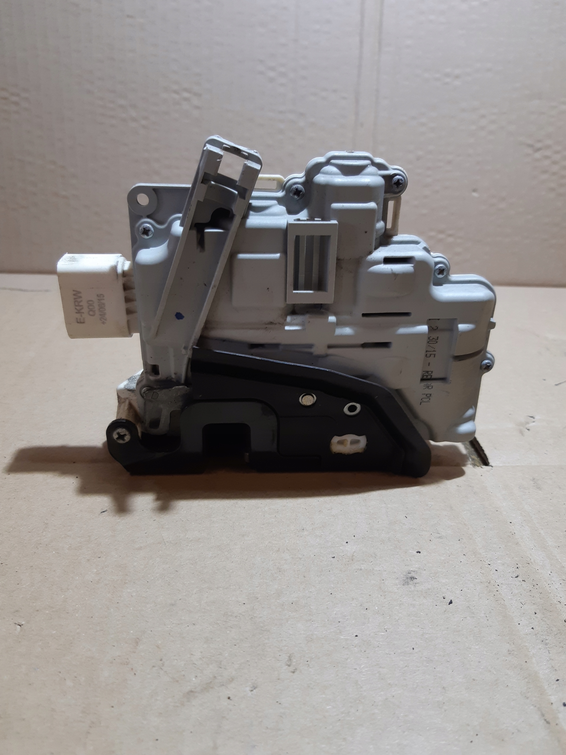 AUDI A6 C7 lock door right rear part 9 PIN 4G0839016