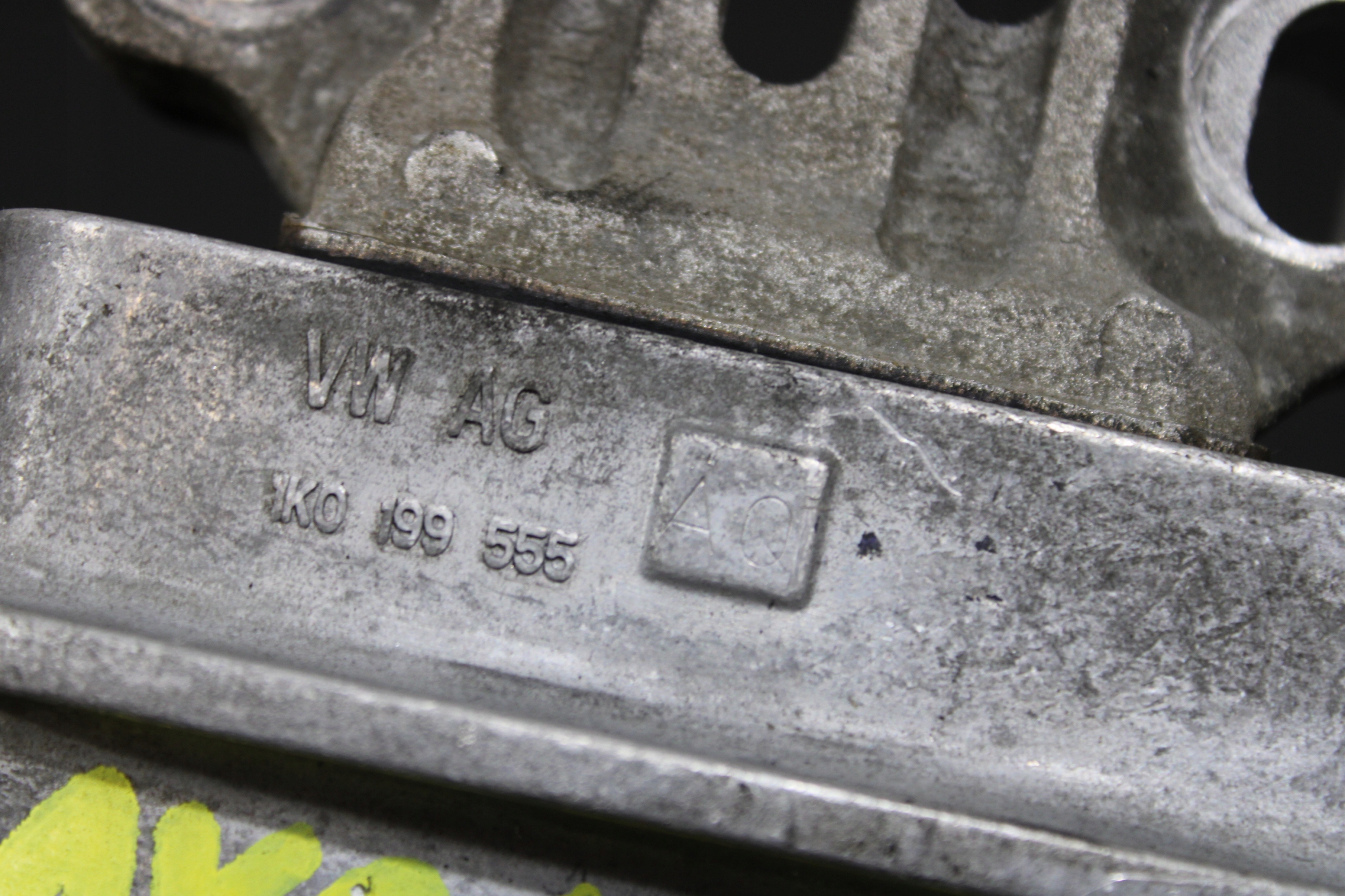 Support Airbag Support plaque Moteur VW PASSAT B7 3AA 1K0199555AQ