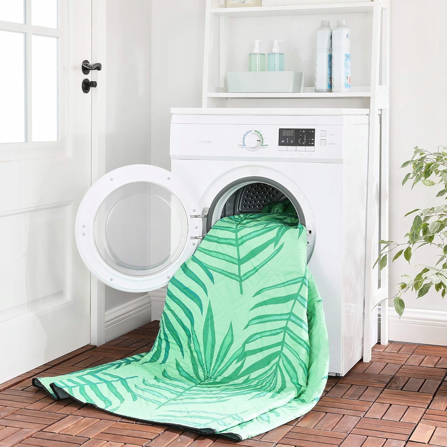 DUŻY KOC PIKNIKOWY 200x200 cm WODOODPORNY MATA PLAŻOWA PIKNIKOWA GRILL PARK Kolor dominujący odcienie zieleni