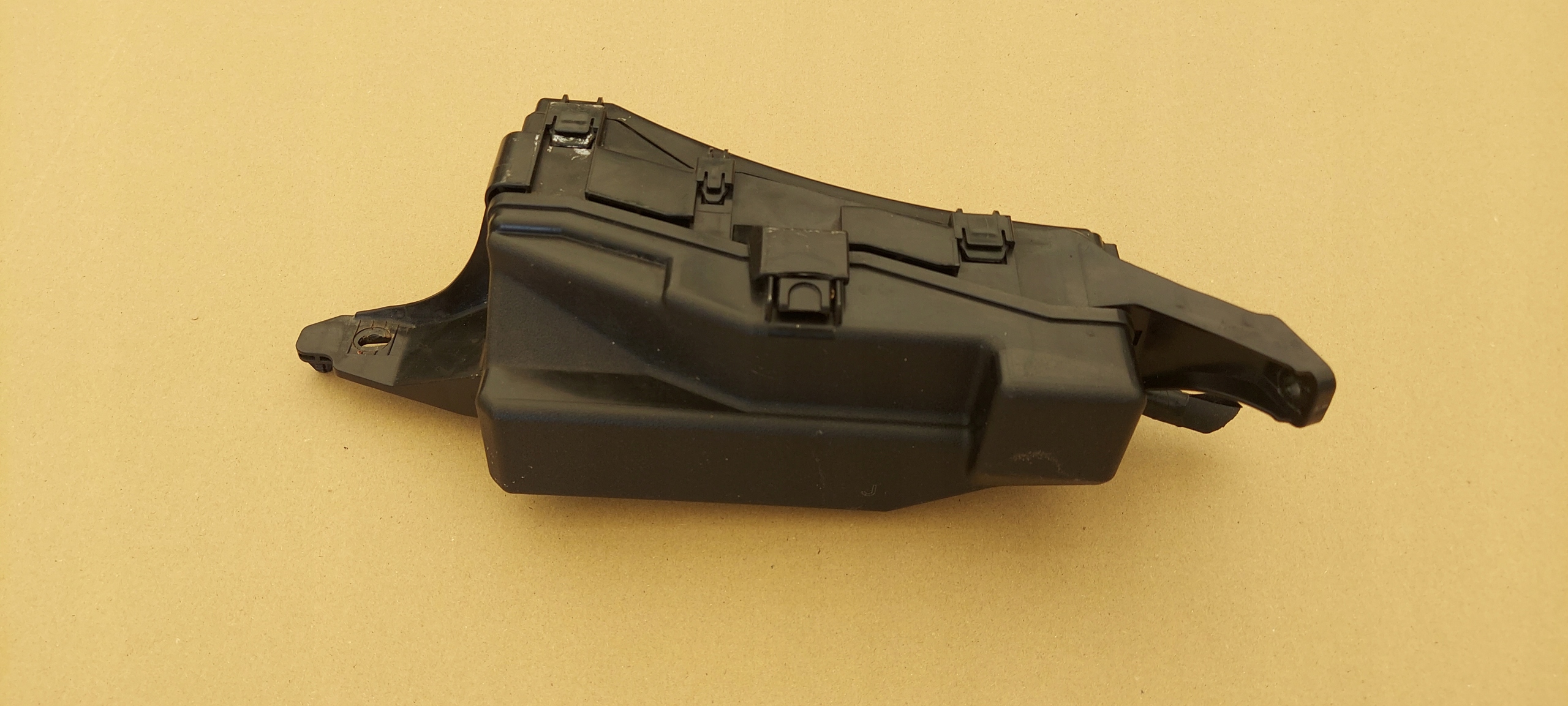 Module fusibles TOYOTA IQ Droit