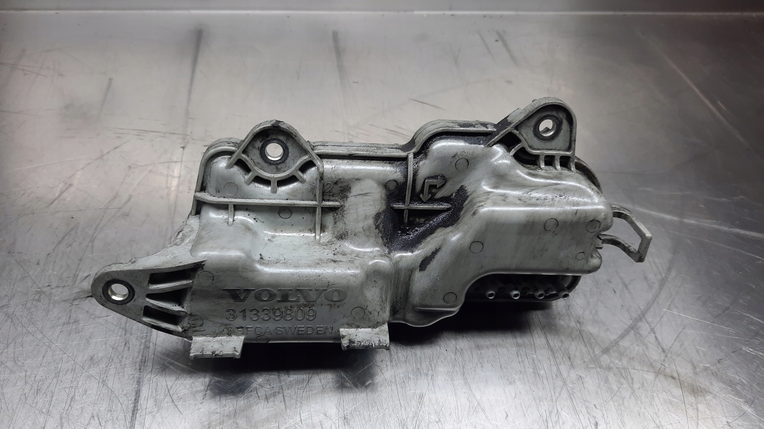 бачок давления 31339809 volvo XC60 V70 S60 2.0 D4 D4204T5