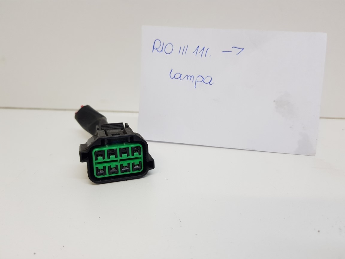 KIA RIO III WTYCZKA KOSTKA LAMPY PRZÓD 2011-