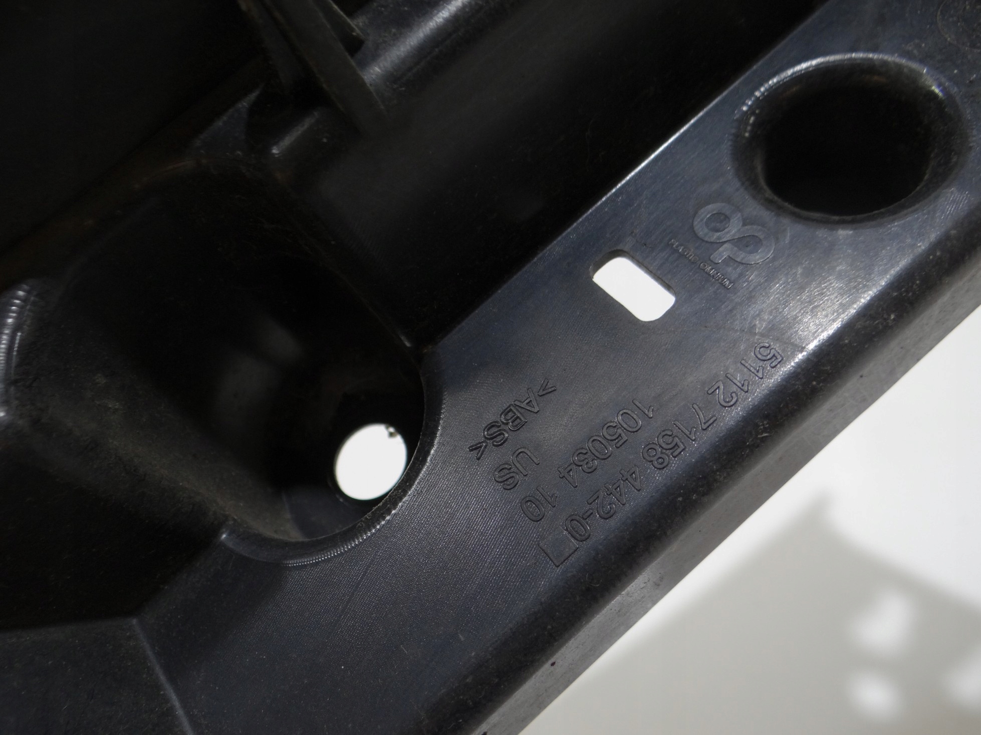 Support plaque Pare choc Support Droite Arrière BMW X5 E70 7158442