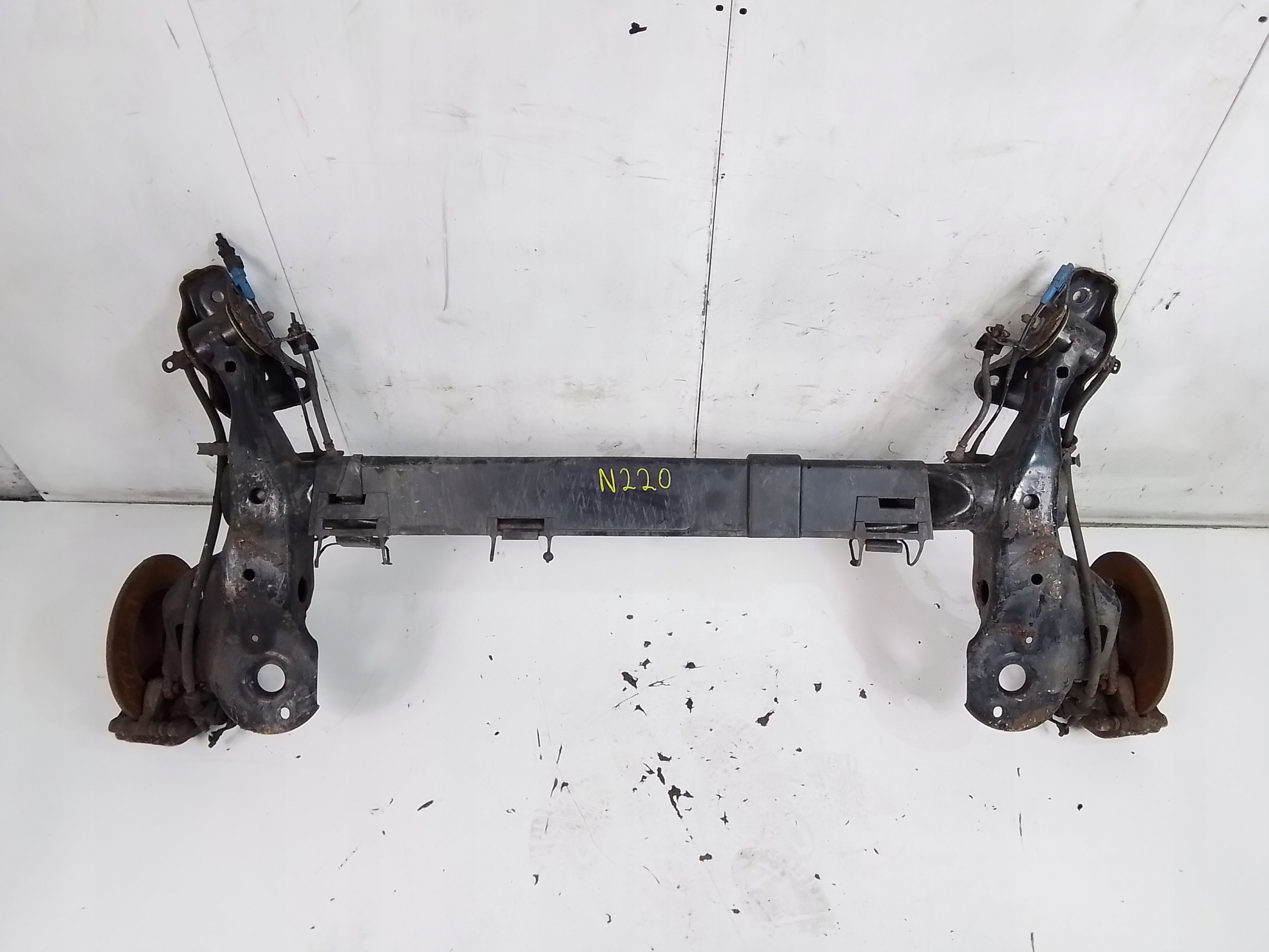 N220 BELKA ZAWIESZENIA TYŁ OPEL CROSSLAND X