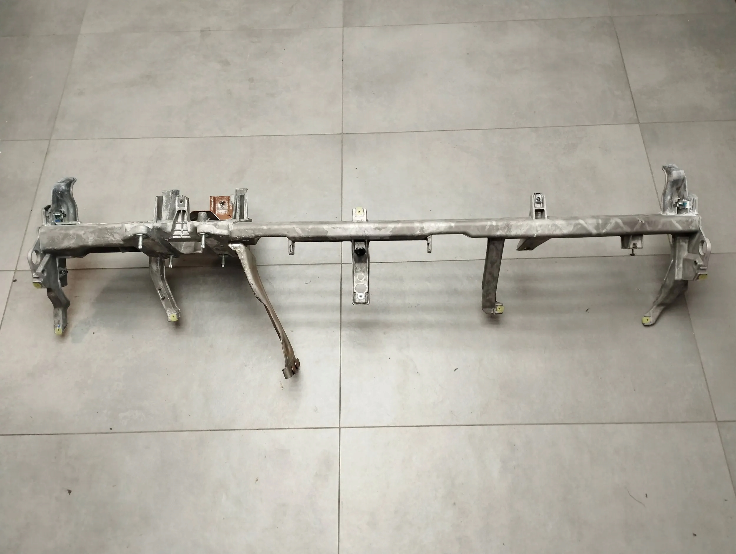 Peugeot 508 sider support consoles 9686444980