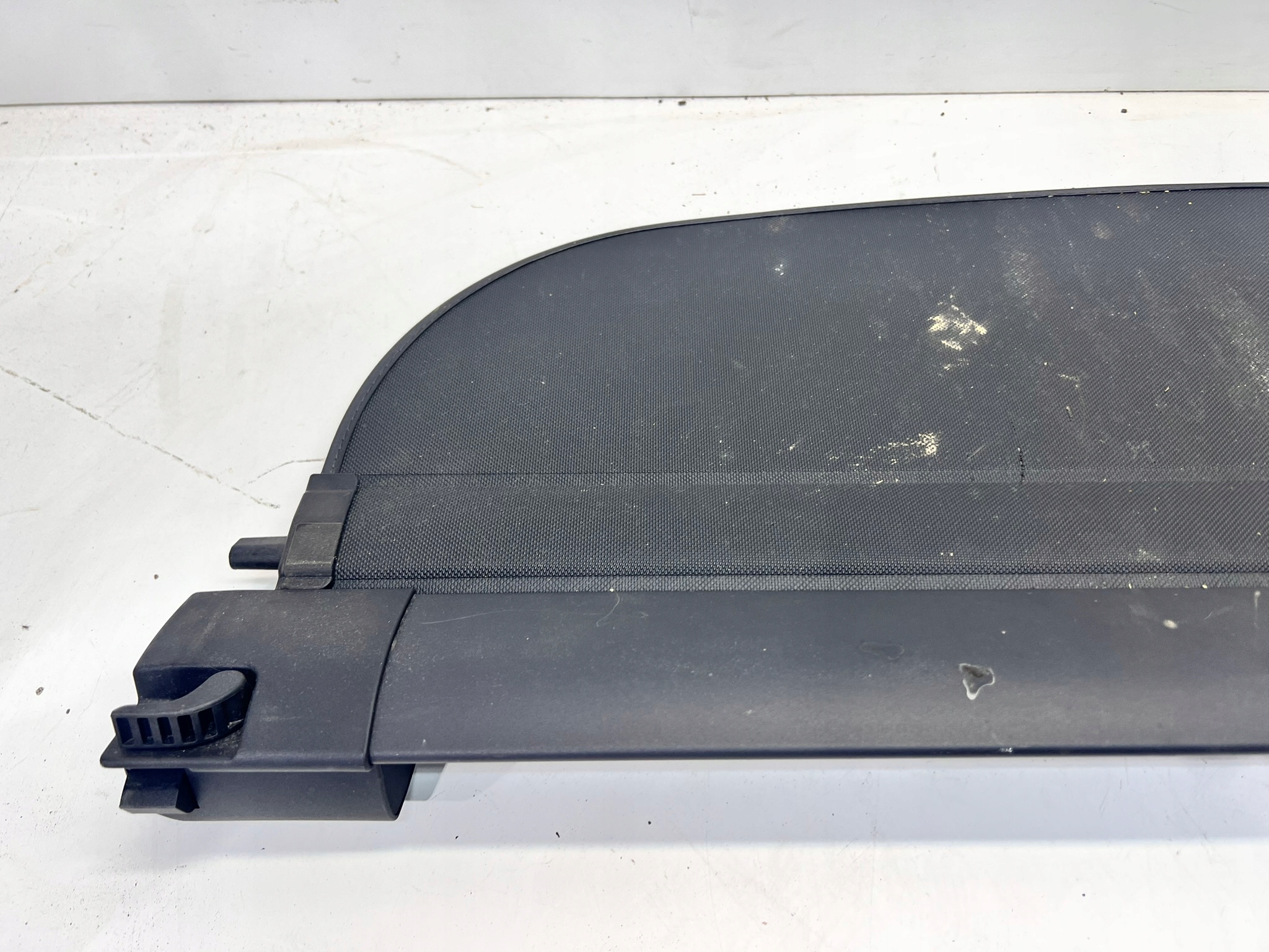 ролета багажника Audi Q5 FY 80A863553A