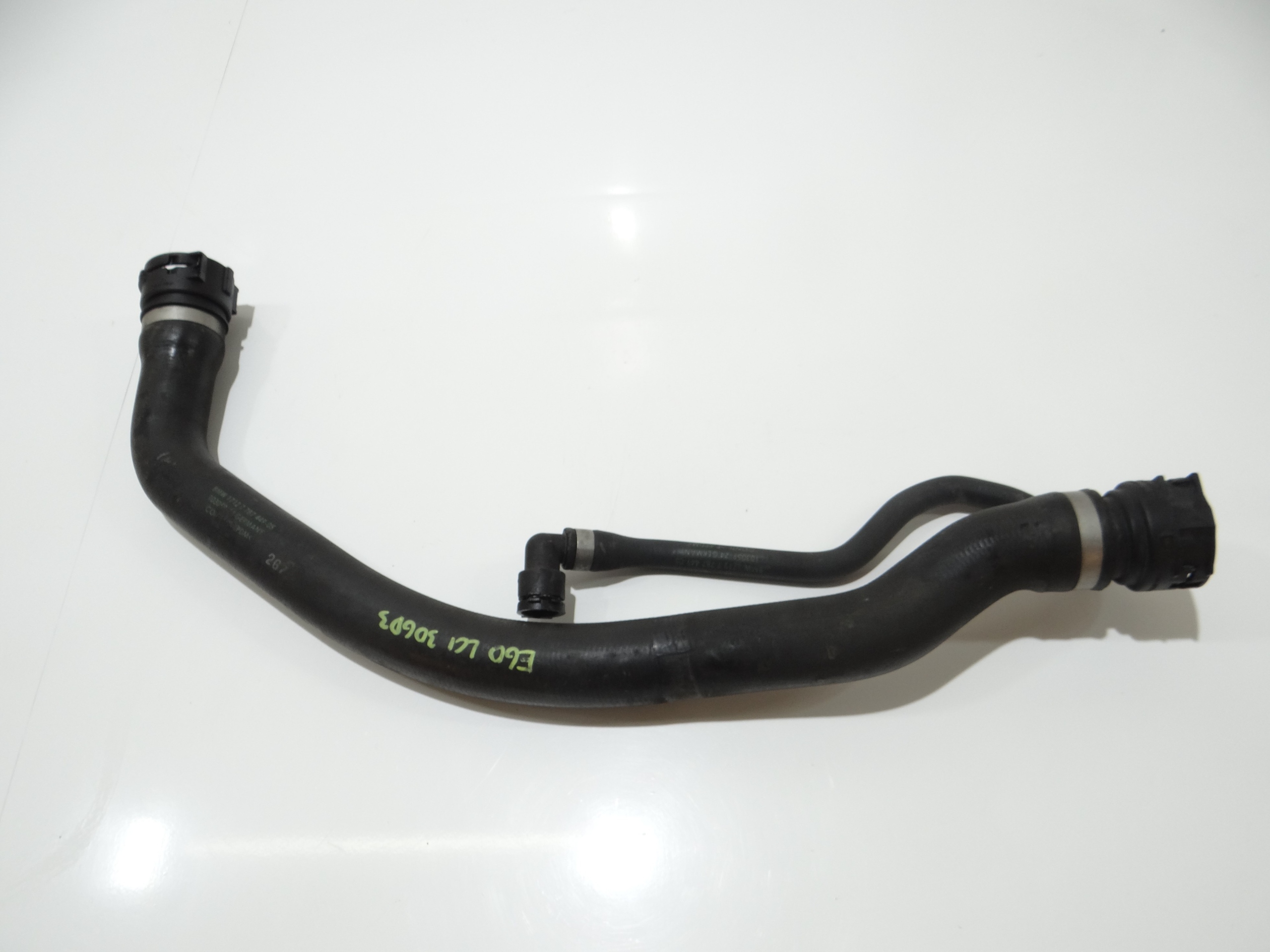 prijenos crijevo vode BMW E60 E61 306D3 OE 7787449 (4822544)