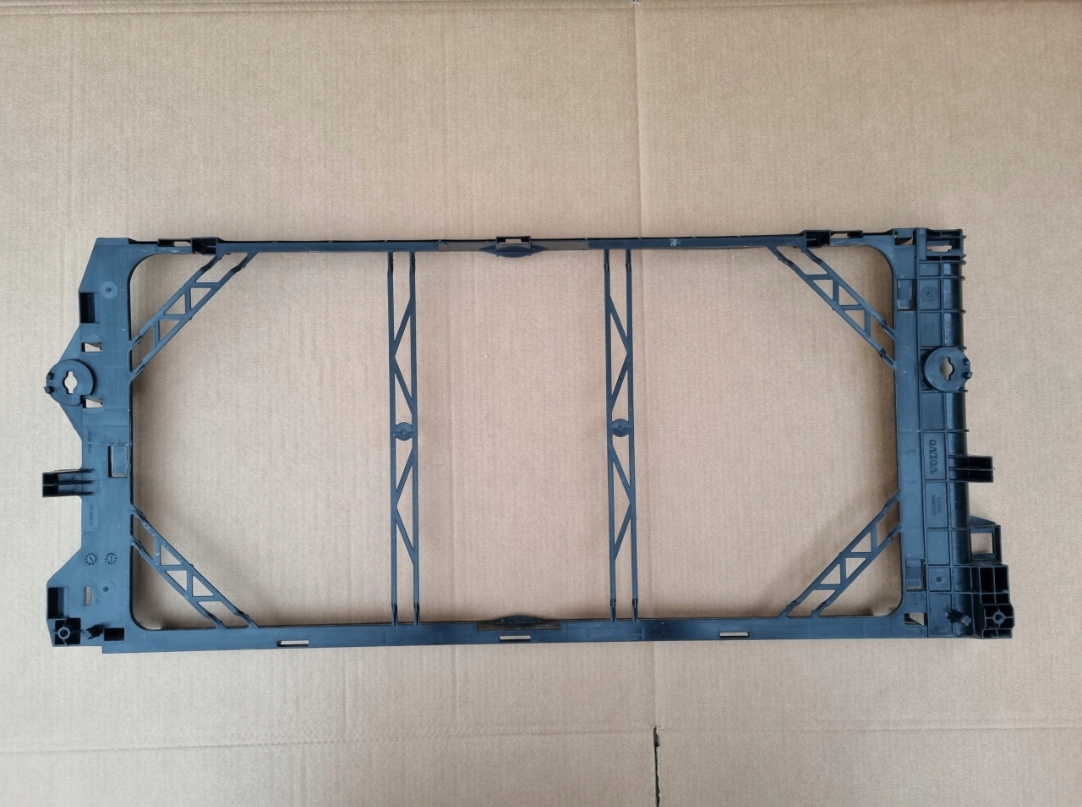 volvo C40 XC40 EV400 рамка радиатора 32249884 32339604