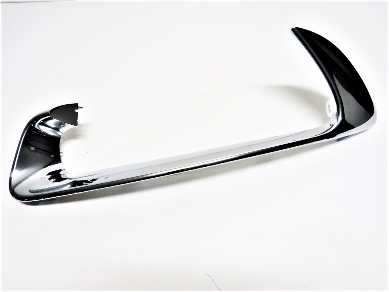 623845685R - РАМКА БАМПЕРА SCENIC III LIFT ЛІВА ХРОМ