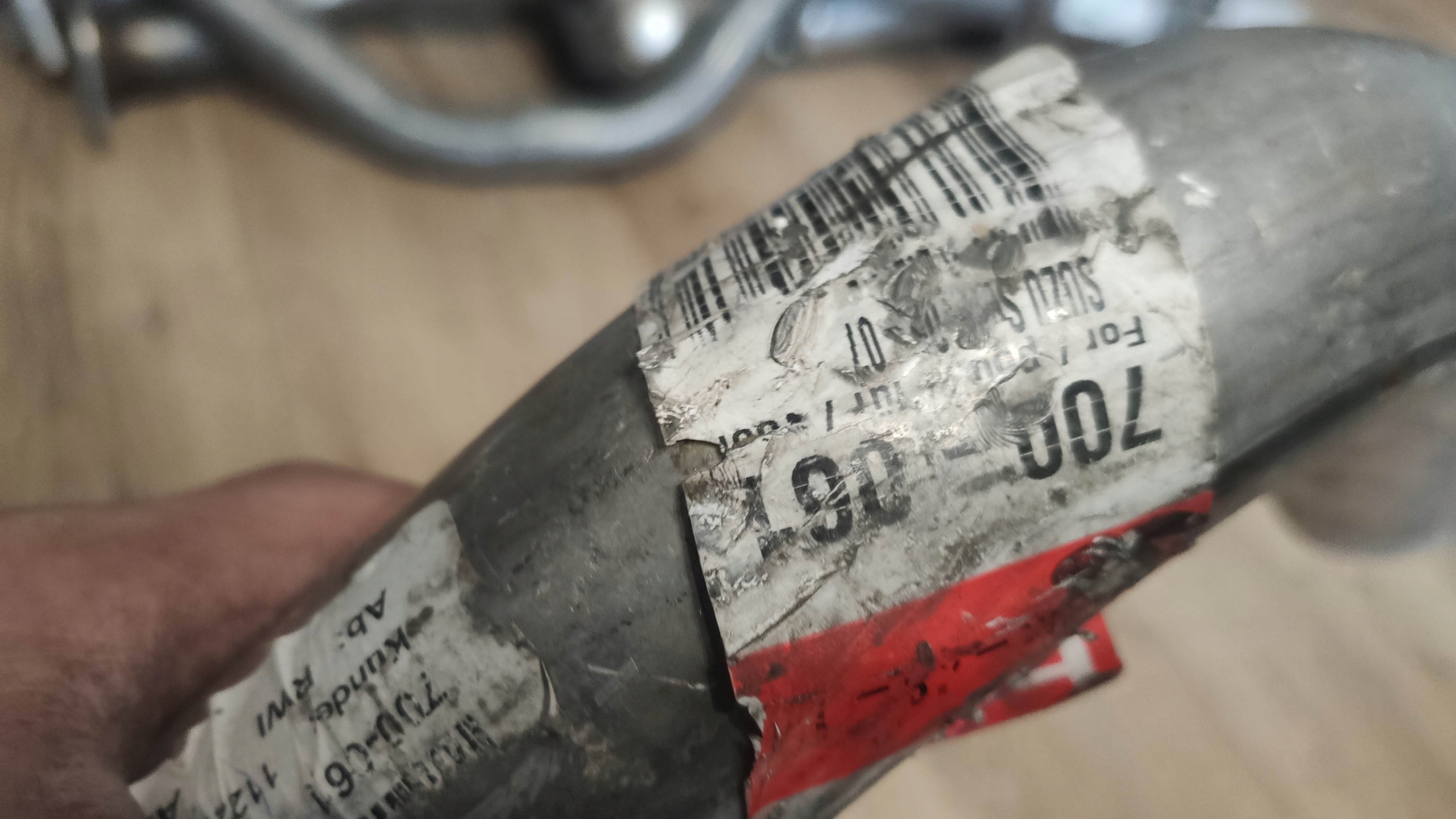 700-061 - ГЛУШИТЕЛЬ ПЕРЕДНЯЯ ТРУБА ДЛЯ SUZUKI SWIFT 05-1.3 НОВЫЙ