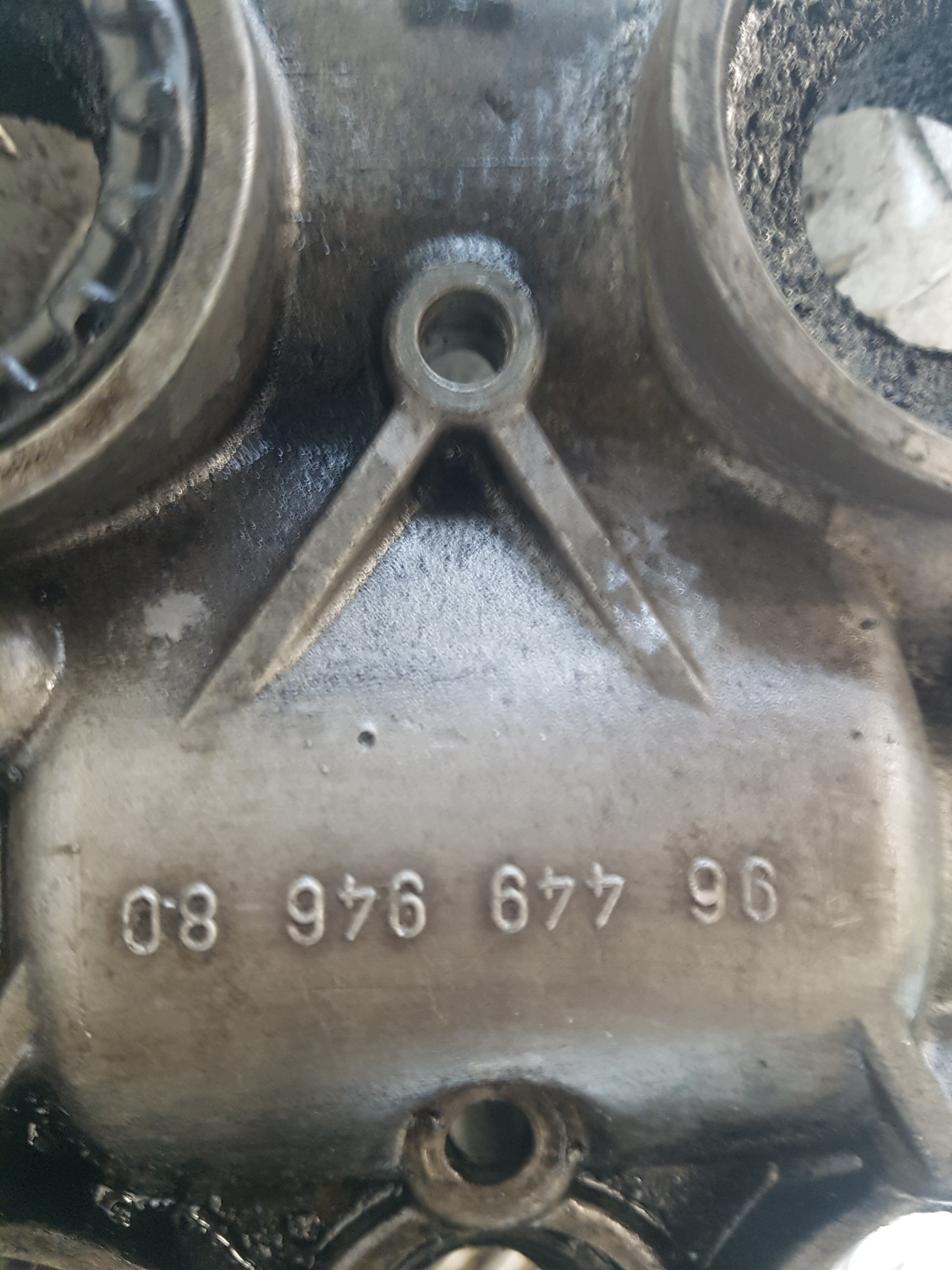 Abdeckung der Ventile MAZDA 3 1.6 HDI