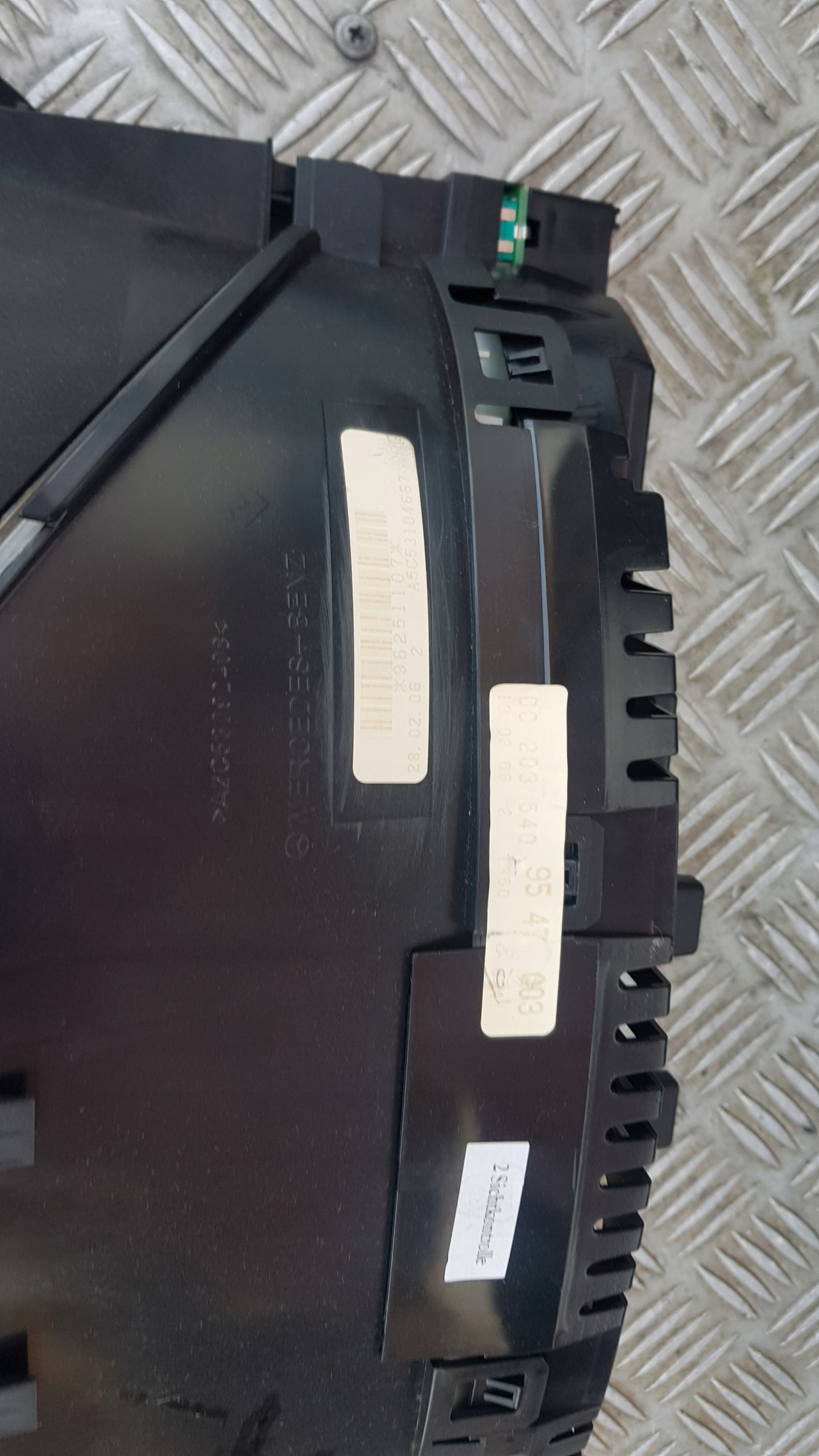 MERCEDES W203 2.2 CDI dials clock 2035409547