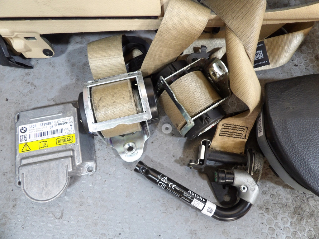 BMW 5 F10 F11 console dashboard cockpit airbag