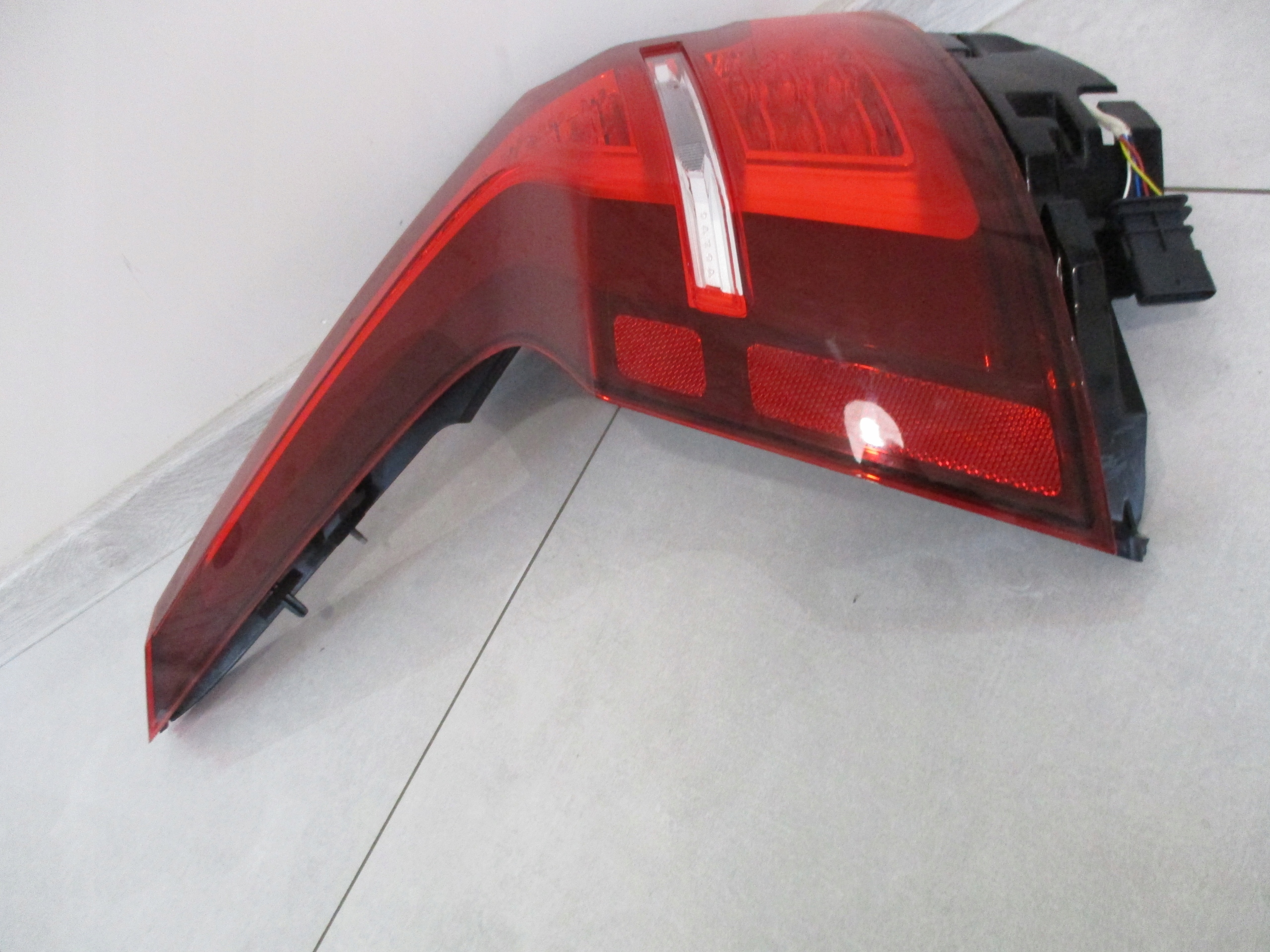 light left rear part Volvo V60 2, 18r- 32228898