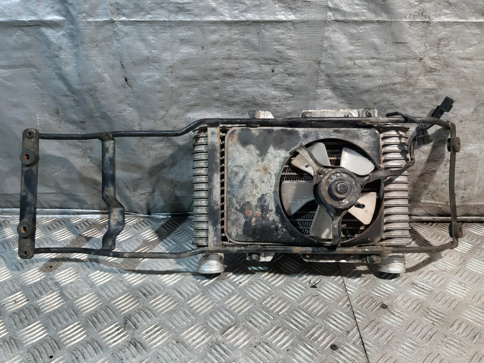 intercooler chladič HYUNDAI GALLOPER 2,5 D ventilátor HR140200A