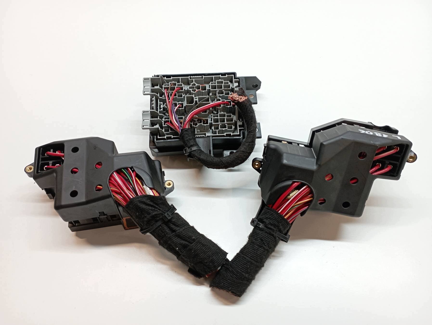fuse box 7P0941828A 7P0941828C 4.8 420KM Porsche Cayenne II