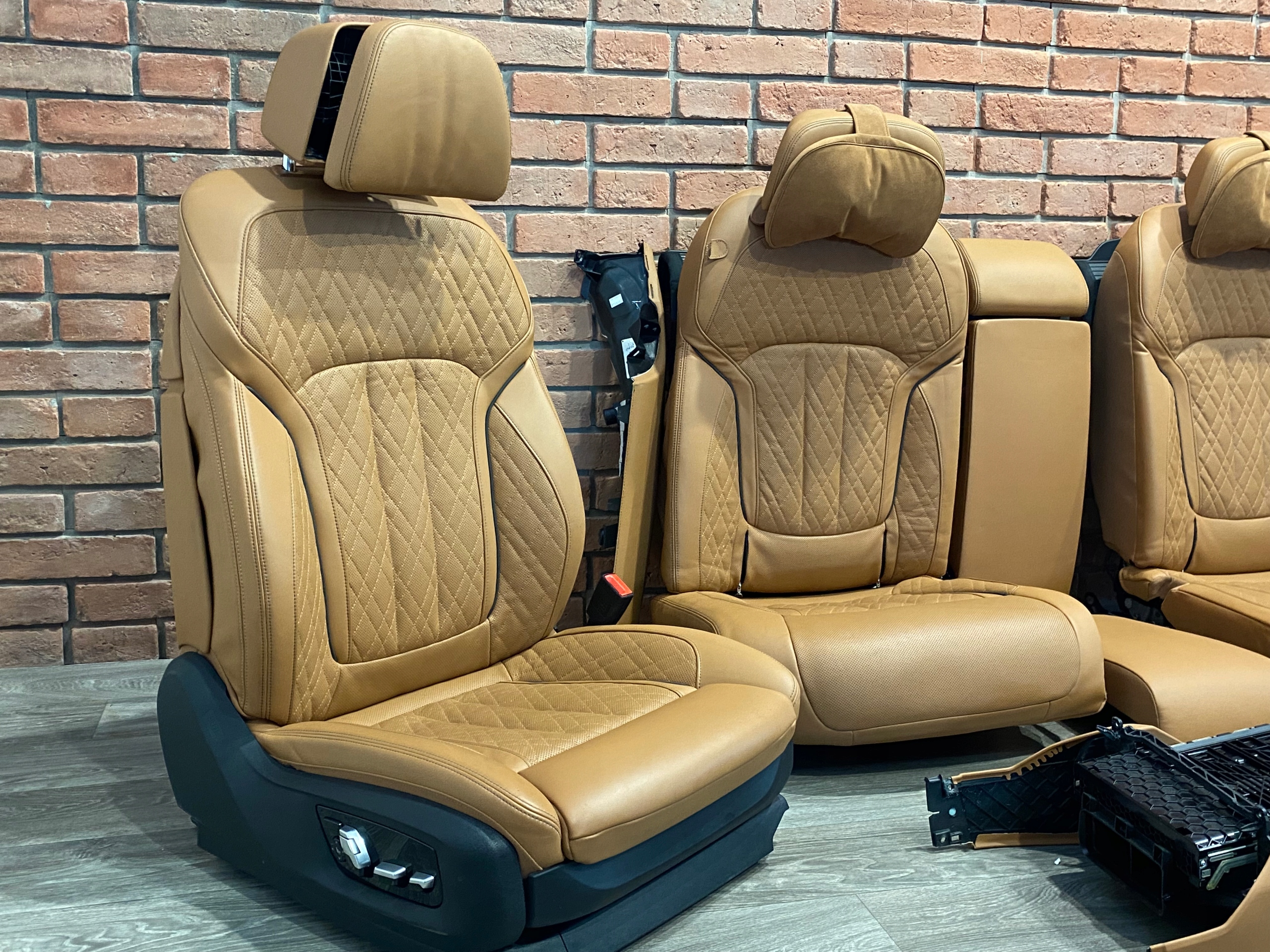 BMW 7 G12 кресла диван бочки Салон full