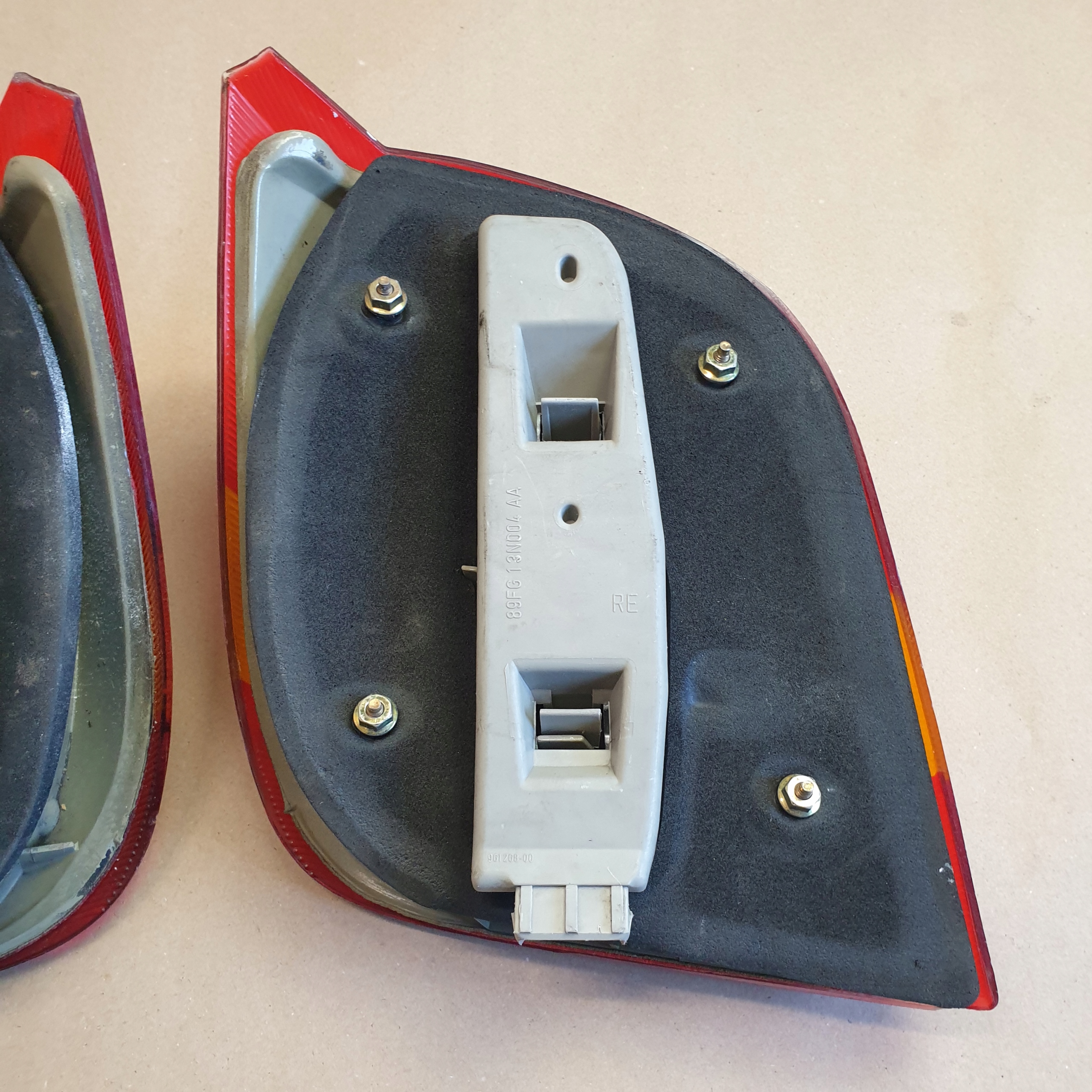 light left right rear part FORD FIESTA III MK3 OE EU