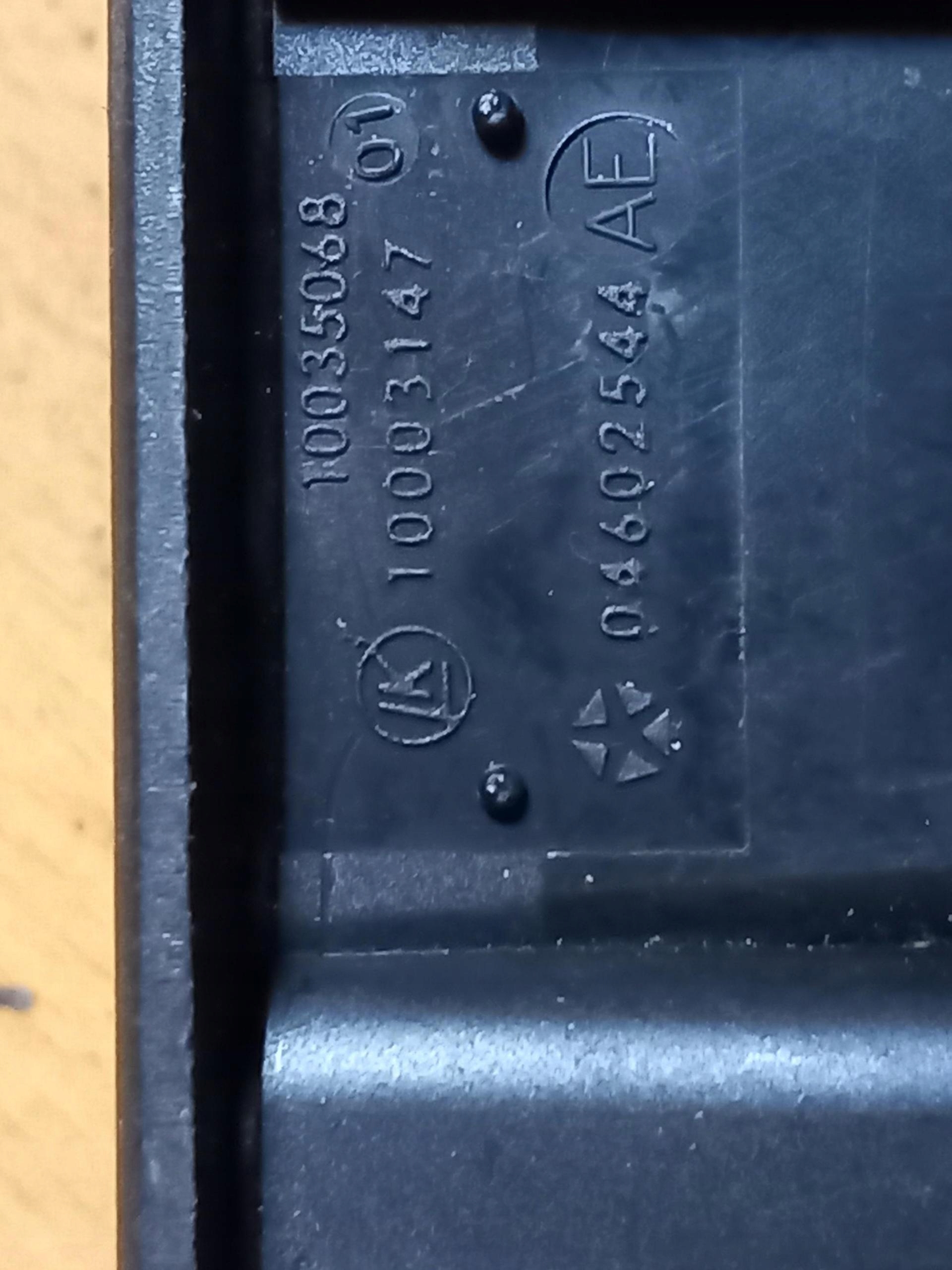 switch windows right front CHRYSLER GRAND VOYAGER V 04602544AE