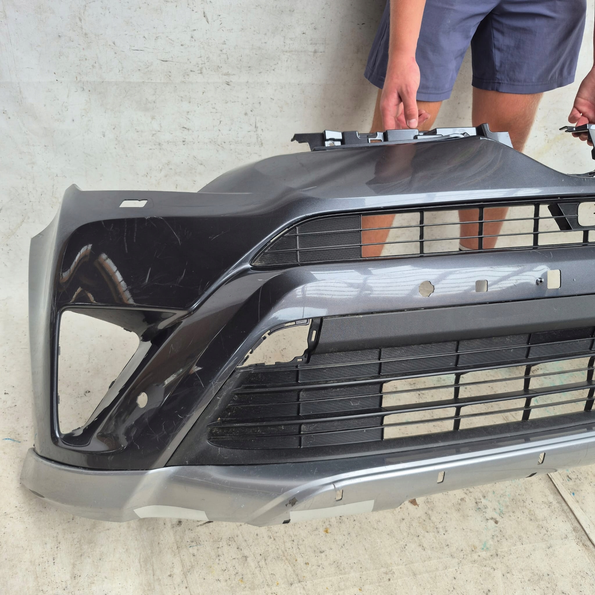 TOYOTA RAV4 IV 4 LIFT 15-19 bumper front front washer PDC