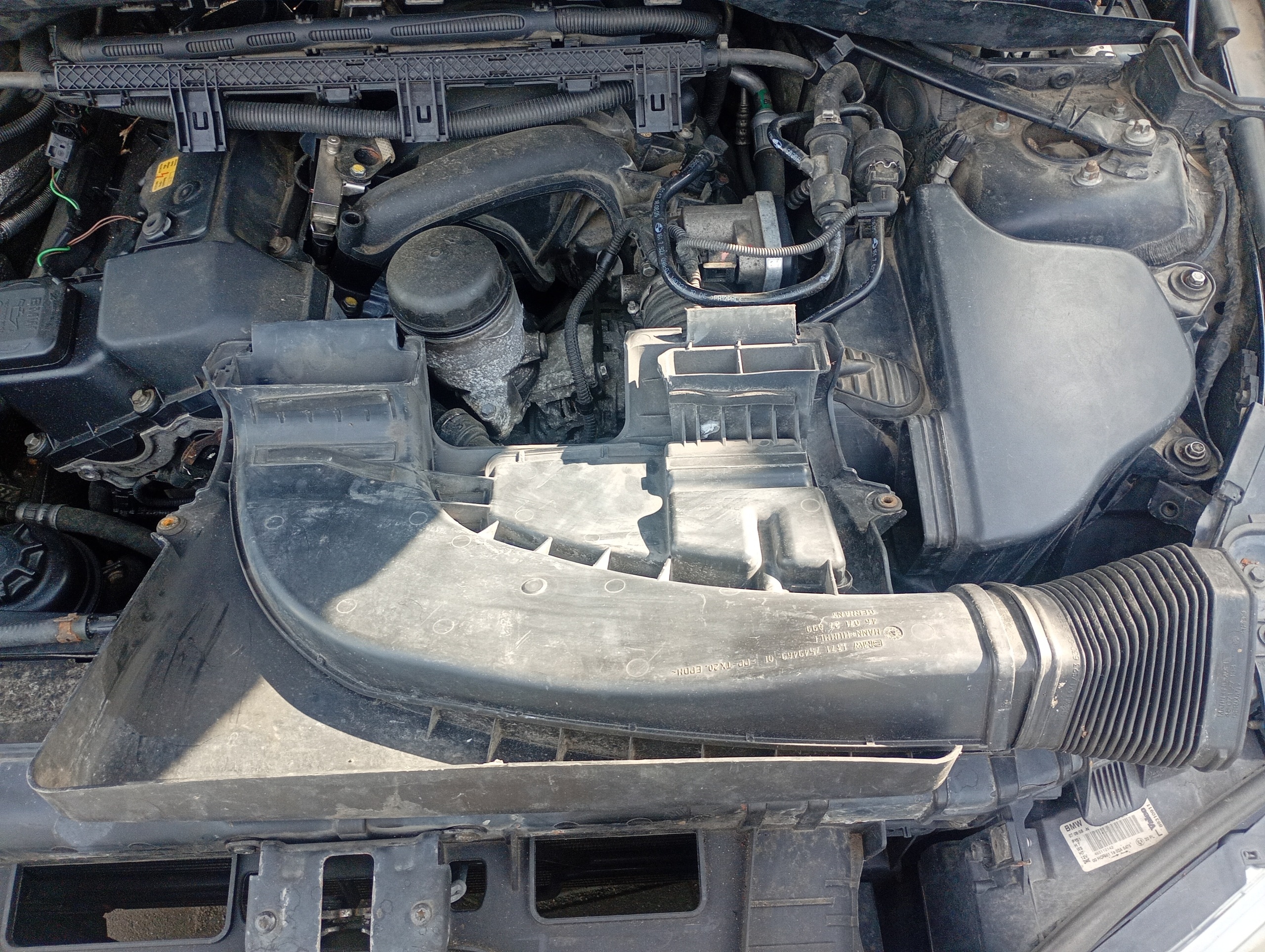 trouba vedení hadice vzduchový BMW 1 a E87 04-11 1.6