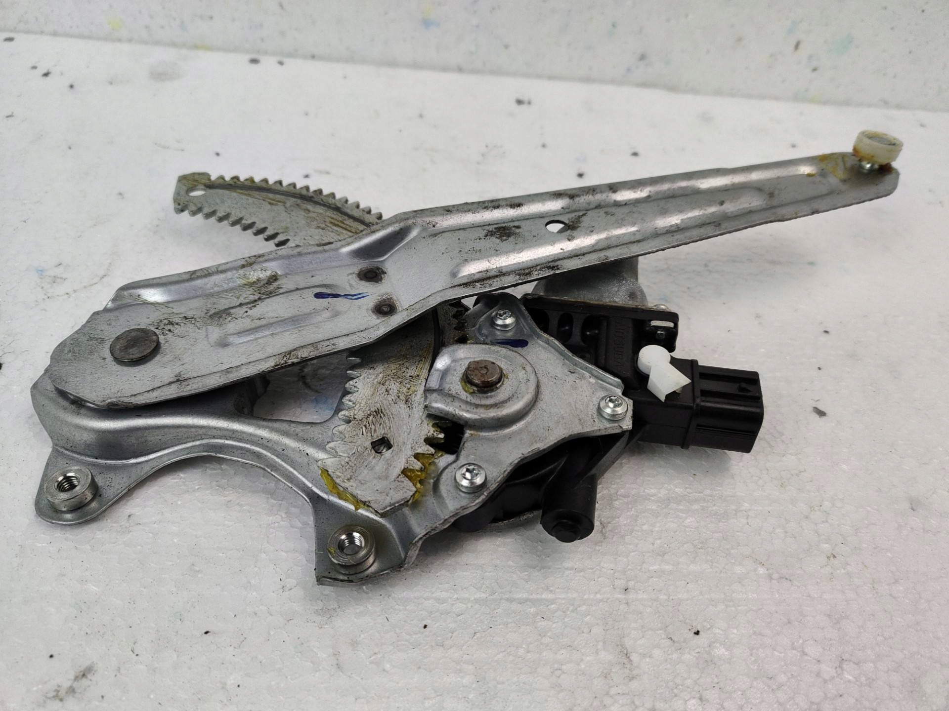 window regulator electrical rear part right side Subaru Legacy 6 facelift BN