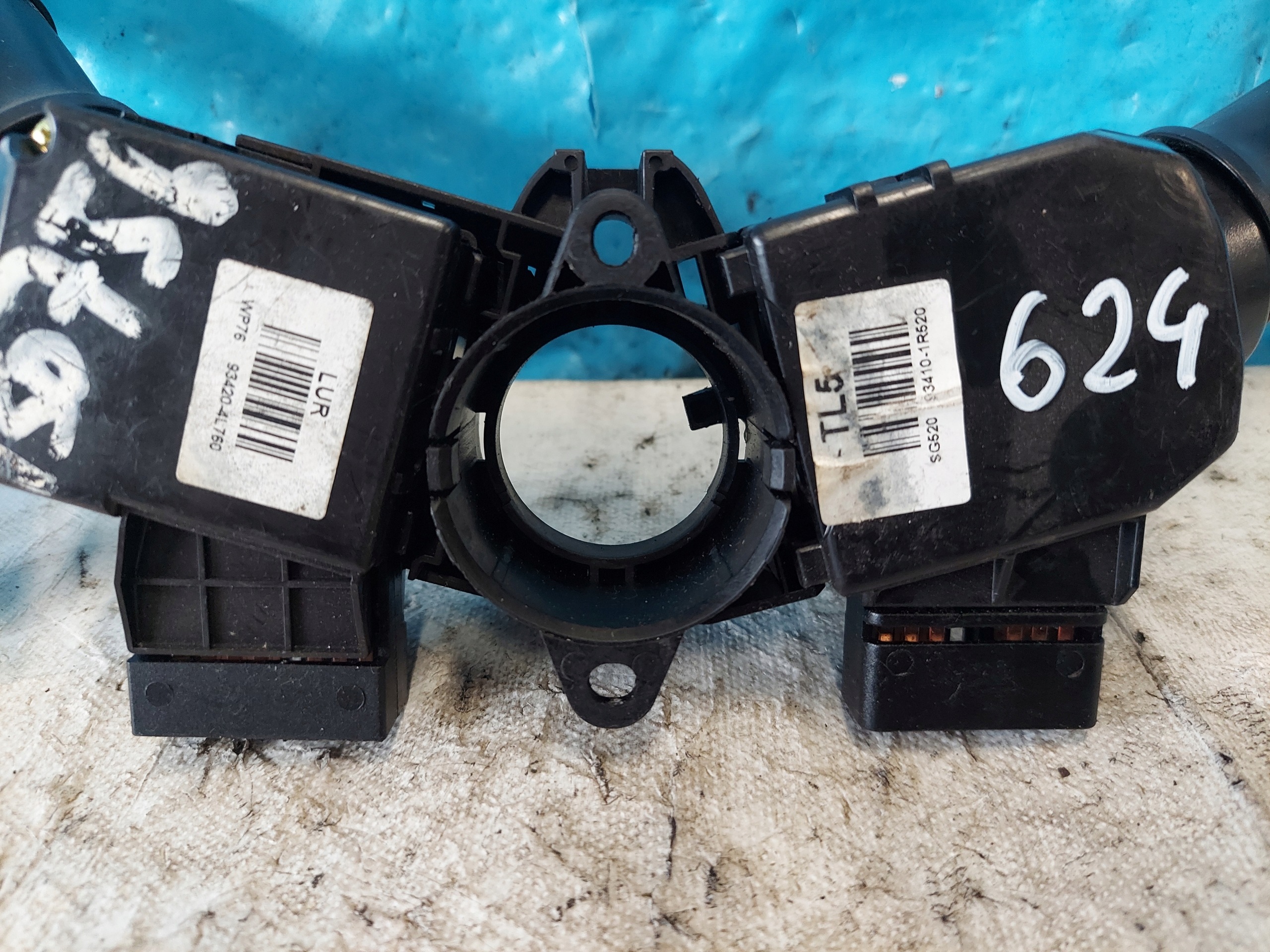 contrôle volant commande levier commodo sous volant KIA PICANTO 2012 R 934101R520