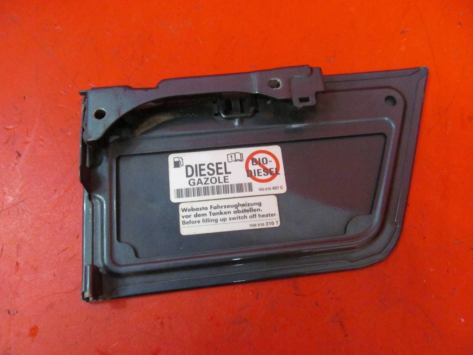VW VOLKSWAGEN TRANSPORTER T5 7H MULTIVAN Tankklappe des Kraftstoffsbehälters LD7U