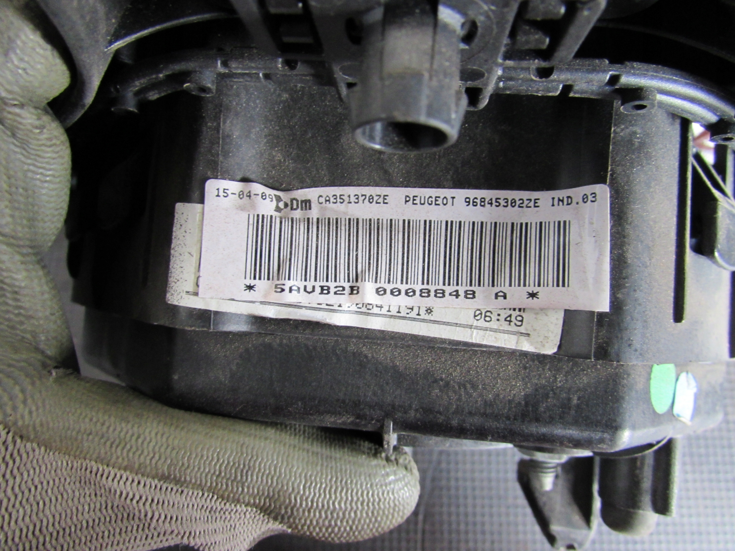 торпеда Подушки peugeot 3008 и 09-13r