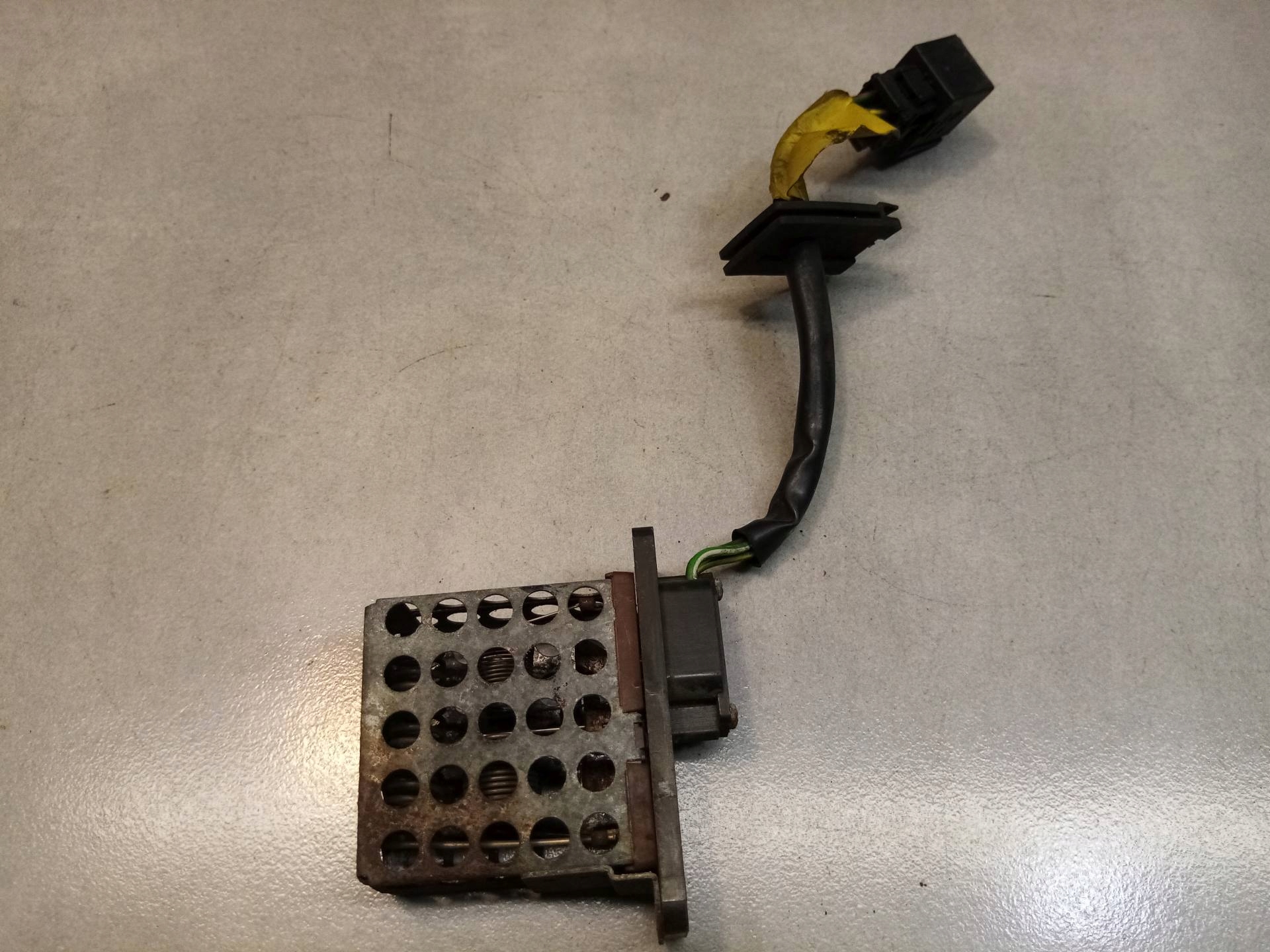 resistor, rheostat, regulator heater fan resistor MERCEDES 1.8