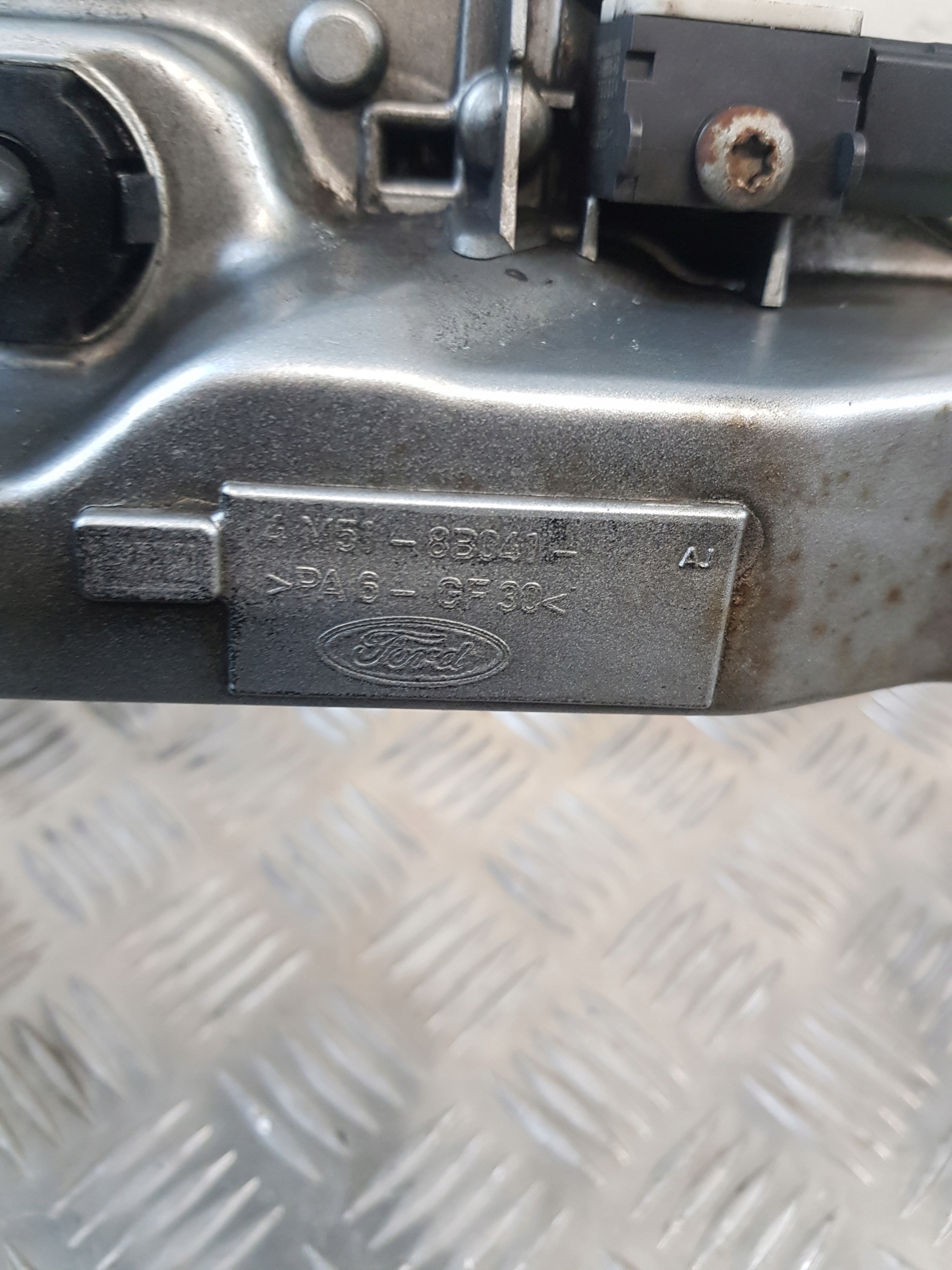 support panel for radiators pillar OE 4M518B041AJ + bonnet latch lock lever FORD FOCUS MK2