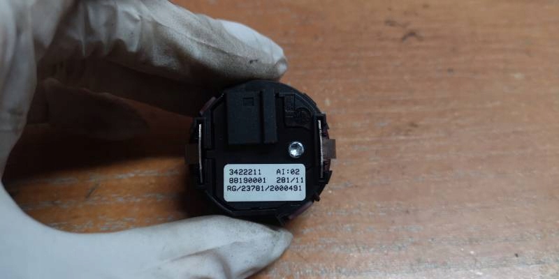 3422211 przelacznik AWARYJNYCH MINI COUNTRYMAN Numer katalogowy części 3422211