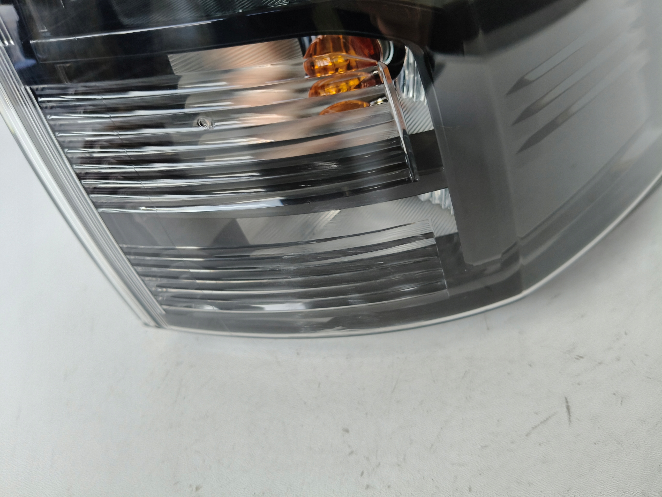 light right rear SUZUKI SX4 S-CROSS 22- LED