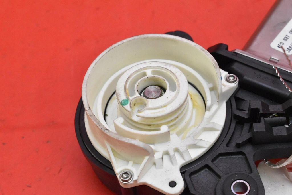 mini motor DOCIAG door right front 4F0837060 AUDI A8 D4 LONG 10-14