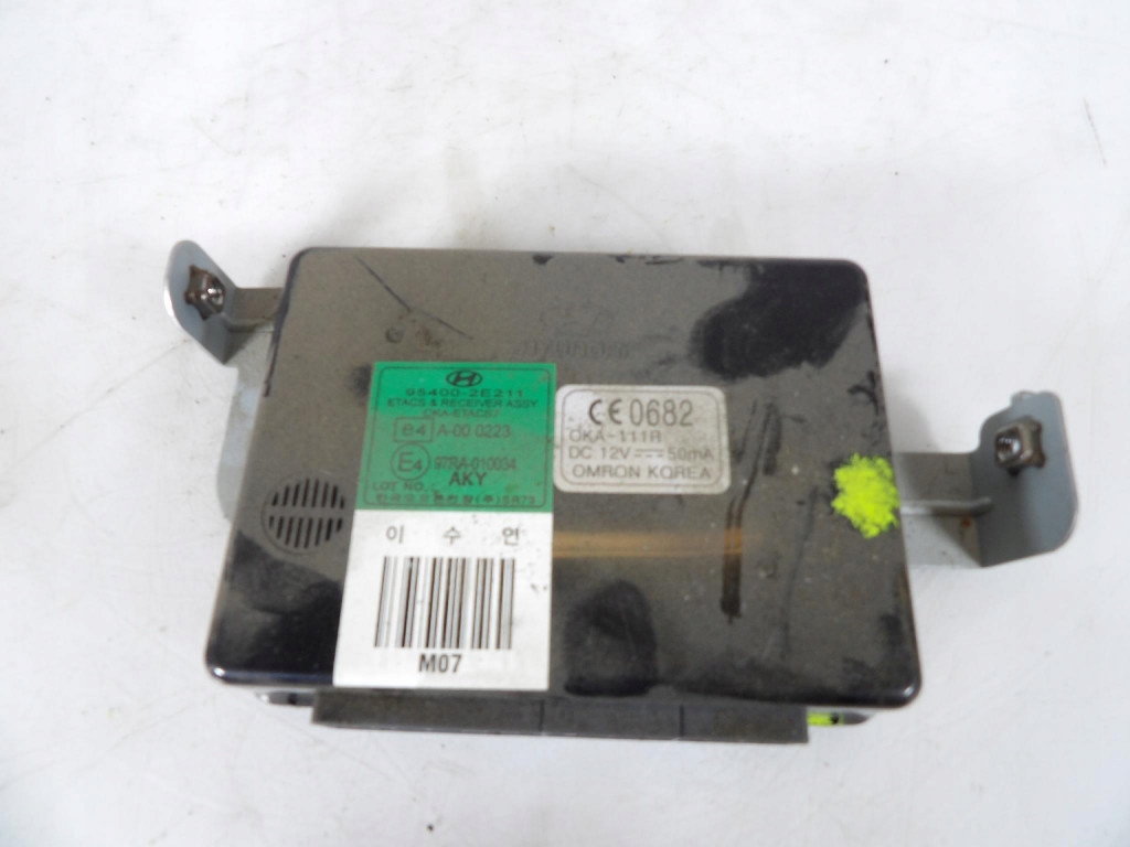 HYUNDAI TUCSON et Unité commande confort 95400-2E211