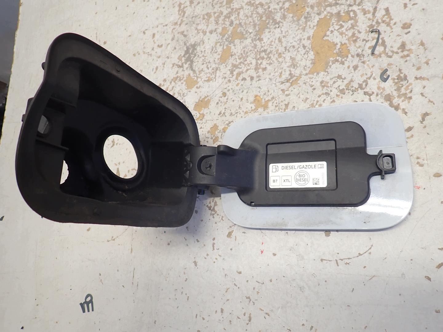 Tankklappe des Kraftstoffsbehälters SEAT LEON IV 2020- 5FE809905G