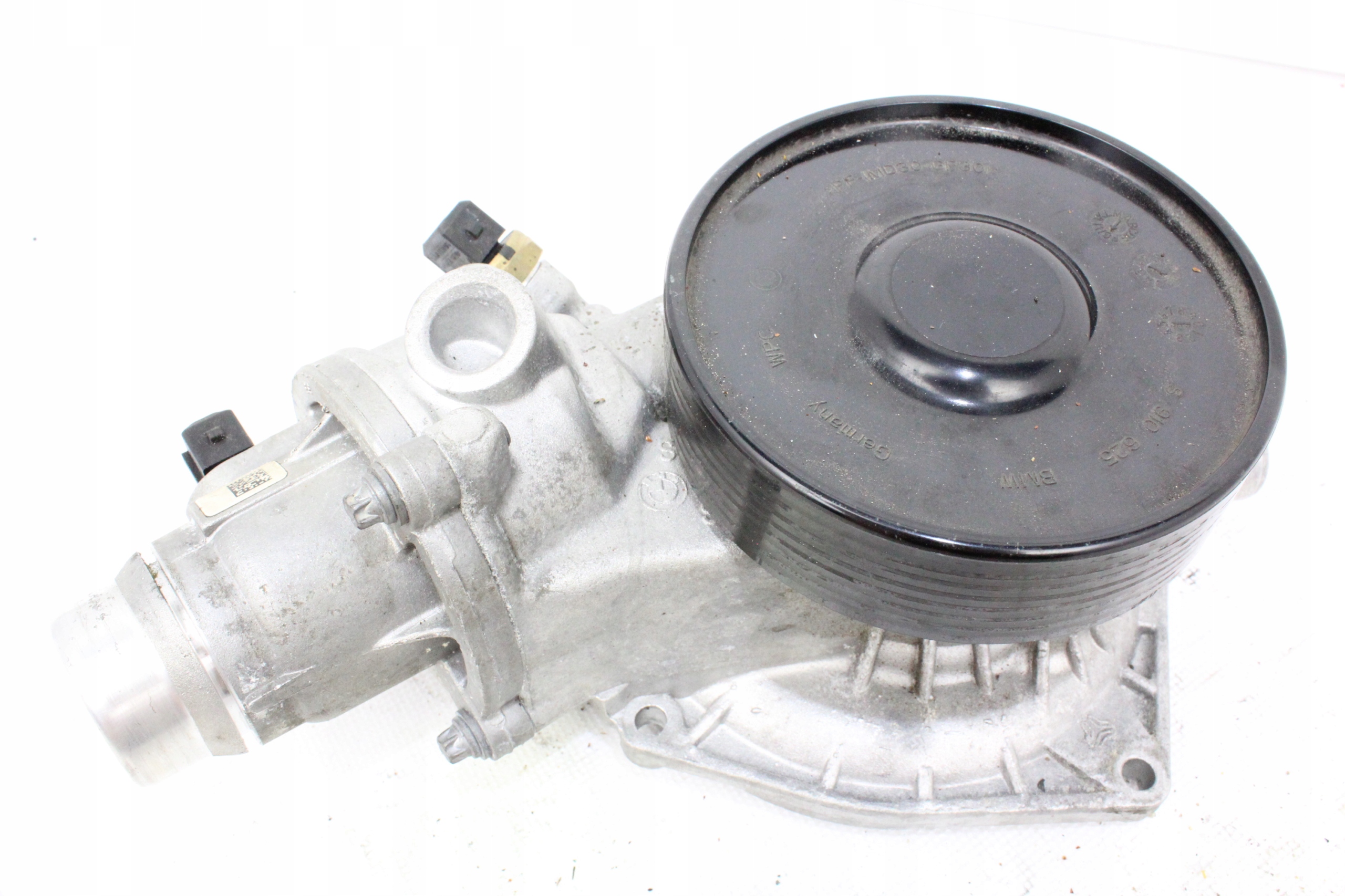 7571792 - Водяной насос термостат BMW F01 F06 F10 X5 N63 4.4