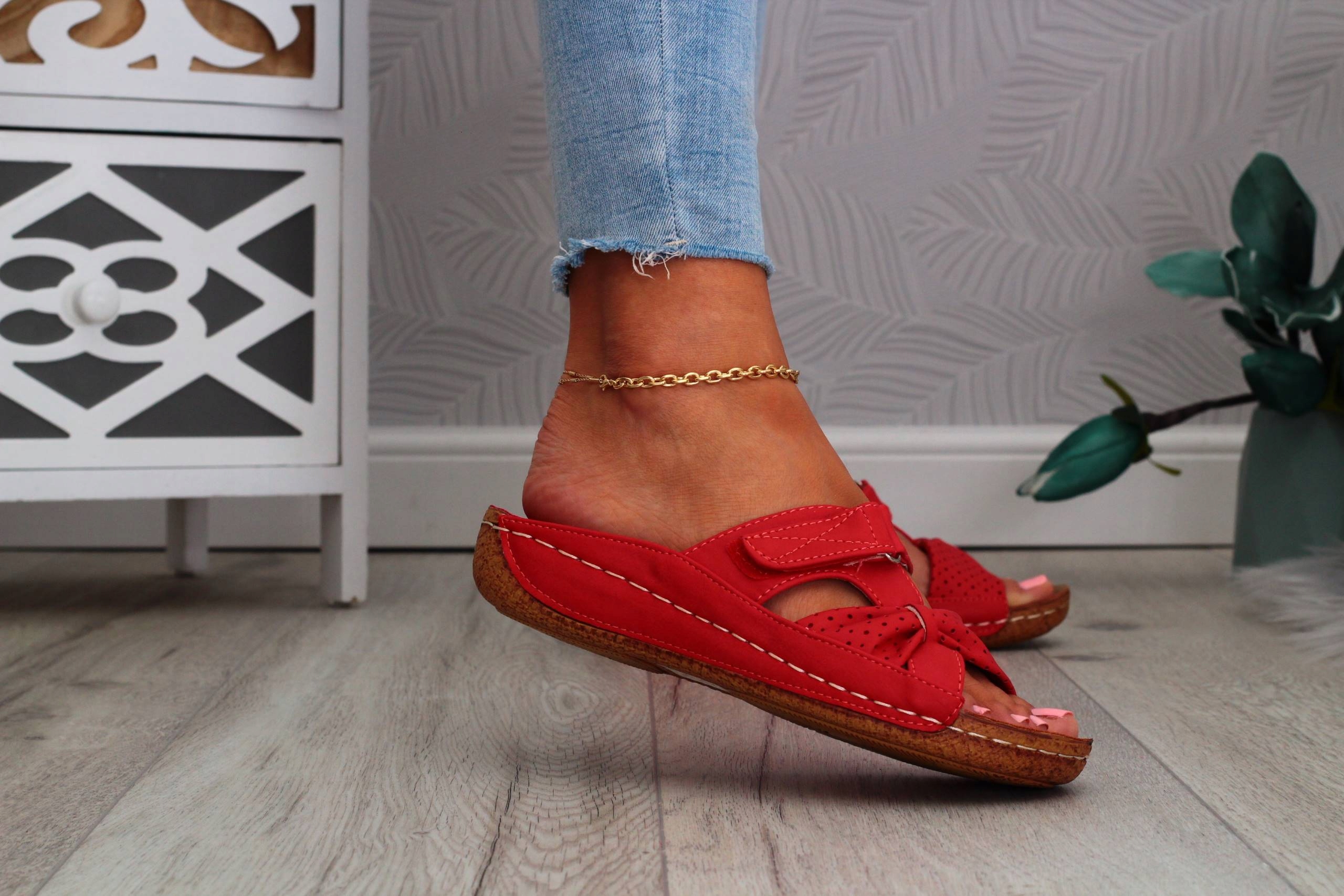 DAMSKIE KLAPKI LEKKIE WYGODNE SZYTY SPÓD Rozmiar 38