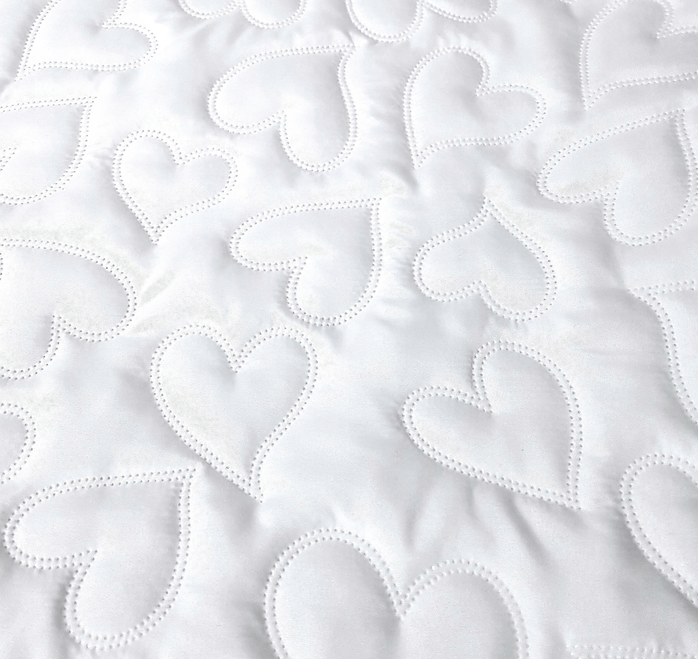 50 m Srdíčka Roma mikrovlákno bílá Ložní matracová tkanina prošívaná