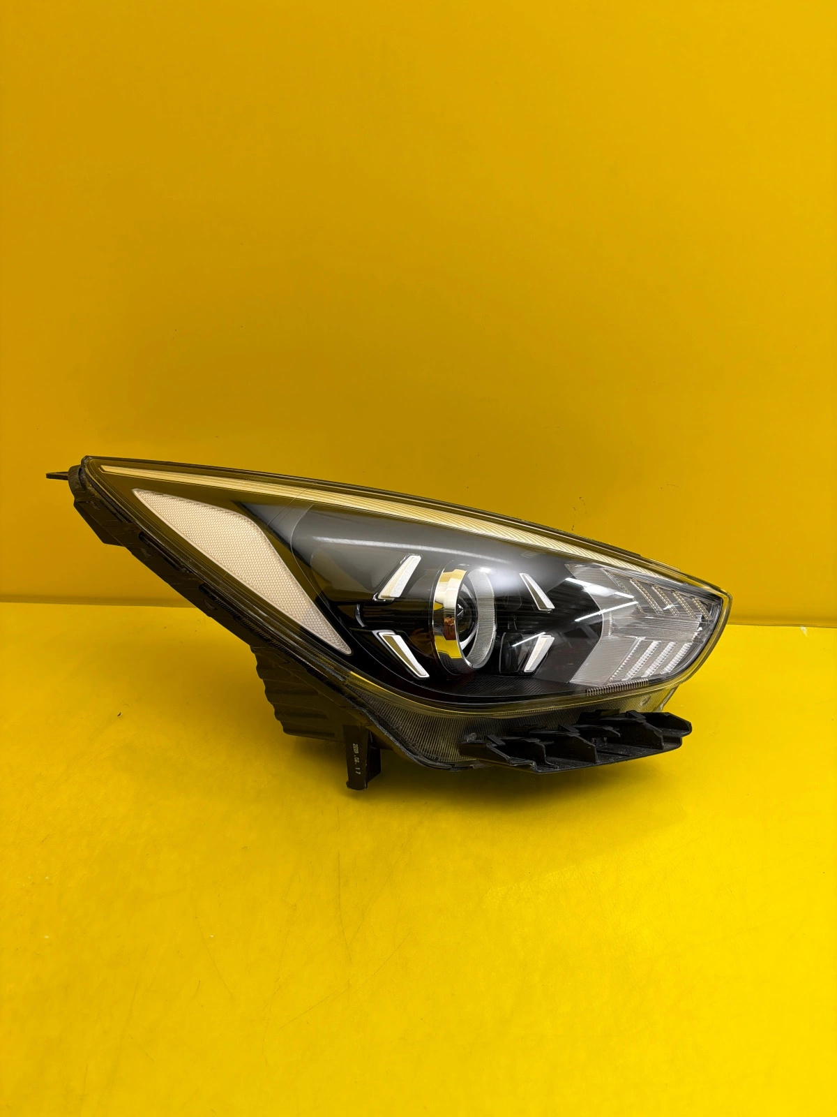 light right front Kia Niro 2016- lens Led